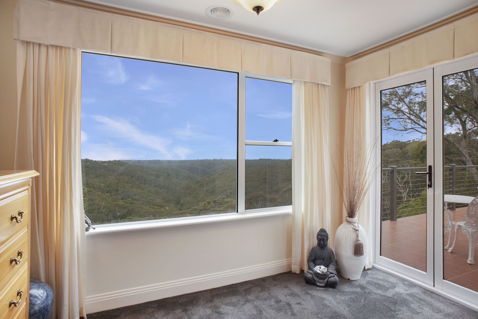 4-bedroom house at 33 HENDERSON ROAD, Wentworth Falls NSW 2782, Blue Mountains, New South Wales