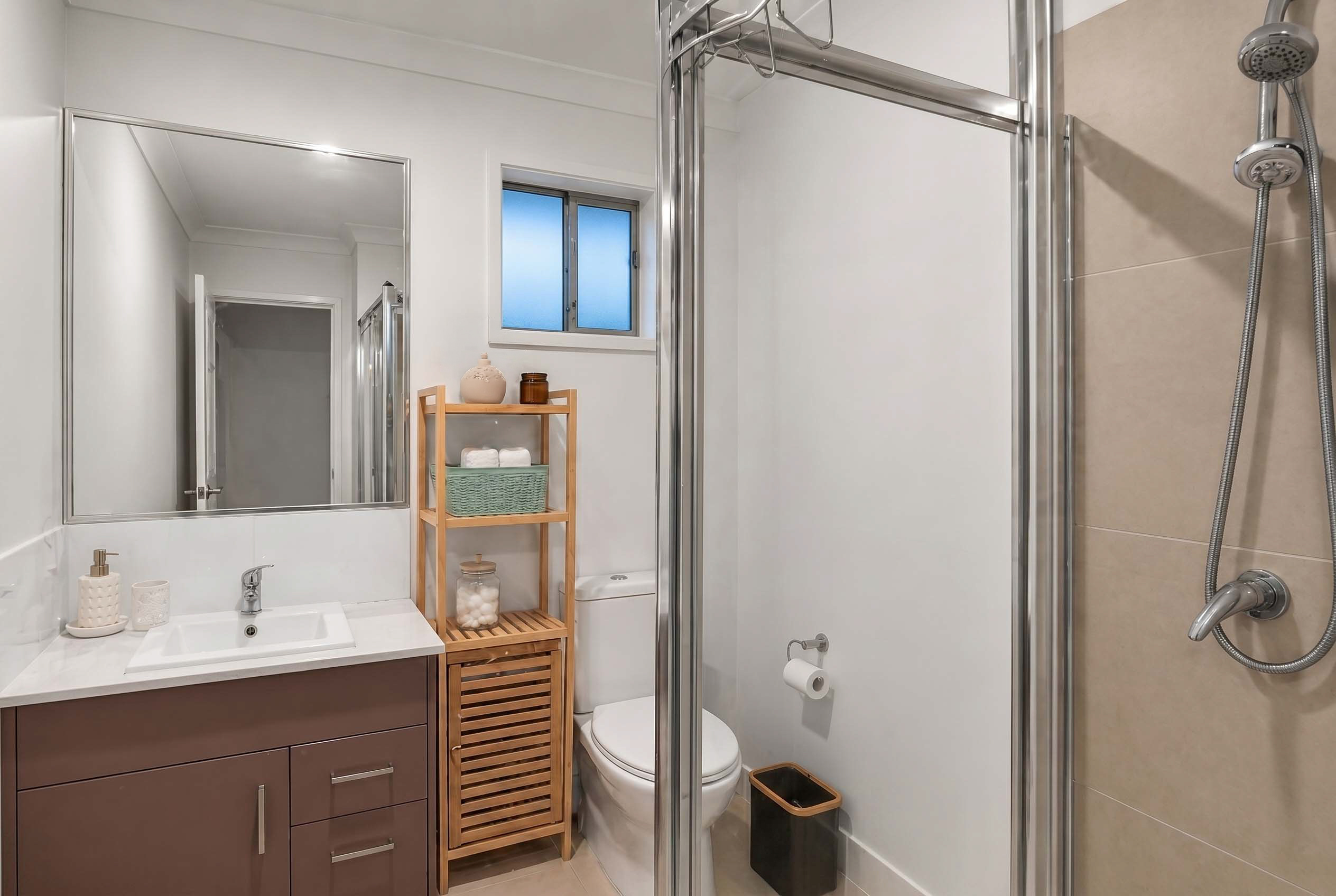 5-bedroom unit at 14 Southwood Circuit, Yarrabilba, QLD 4207, Logan, Queensland