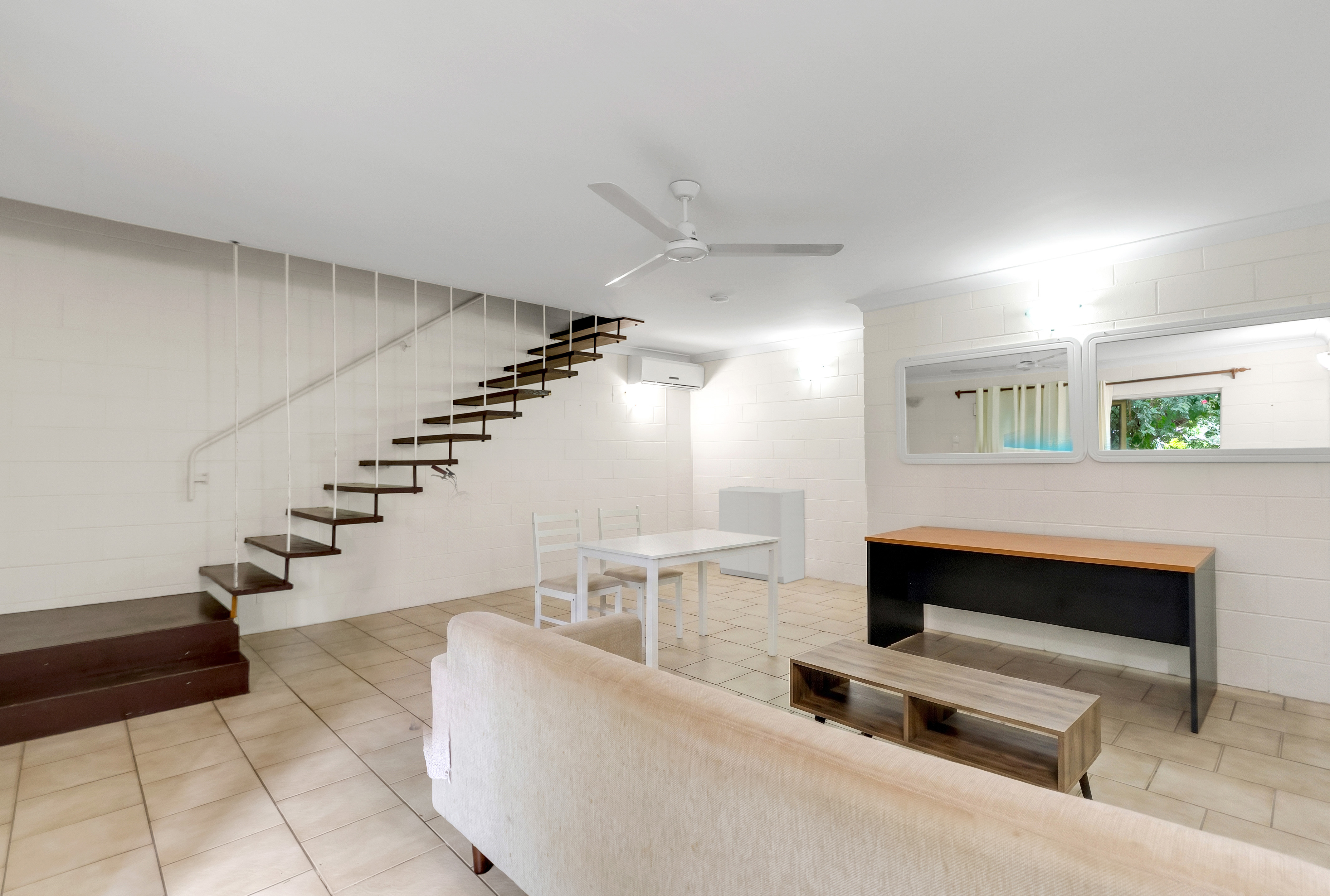 2 199 MCLEOD STREET, CAIRNS NORTH QLD 4870 - Image 2