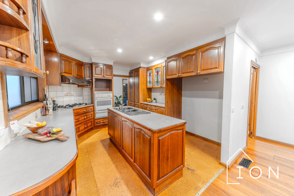 3-bedroom house at 1 MURNDAL COURT, Berwick VIC 3806, Casey, Victoria