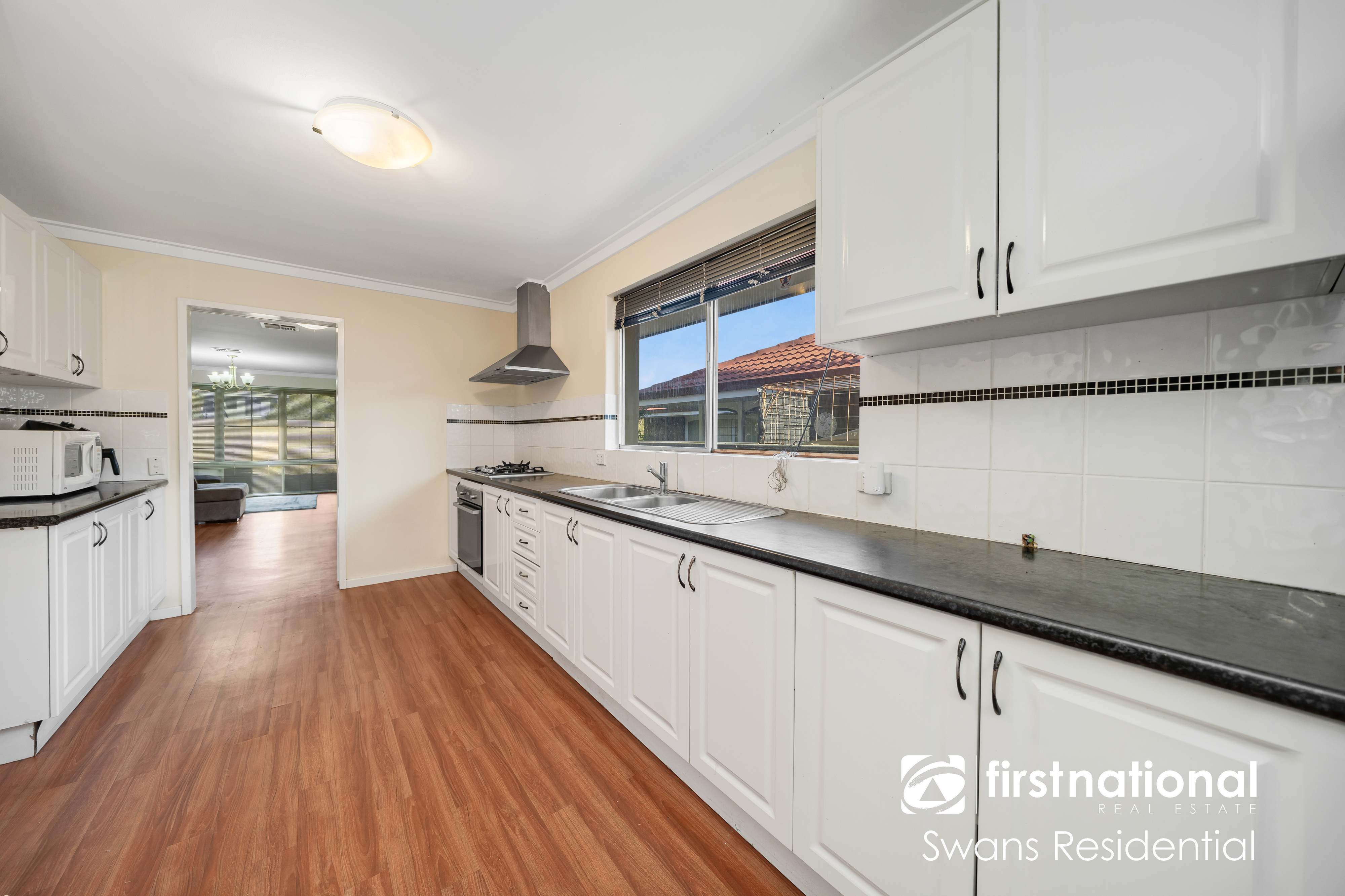 36 ABBOTT WAY, Swan View WA 6056 - Image 6