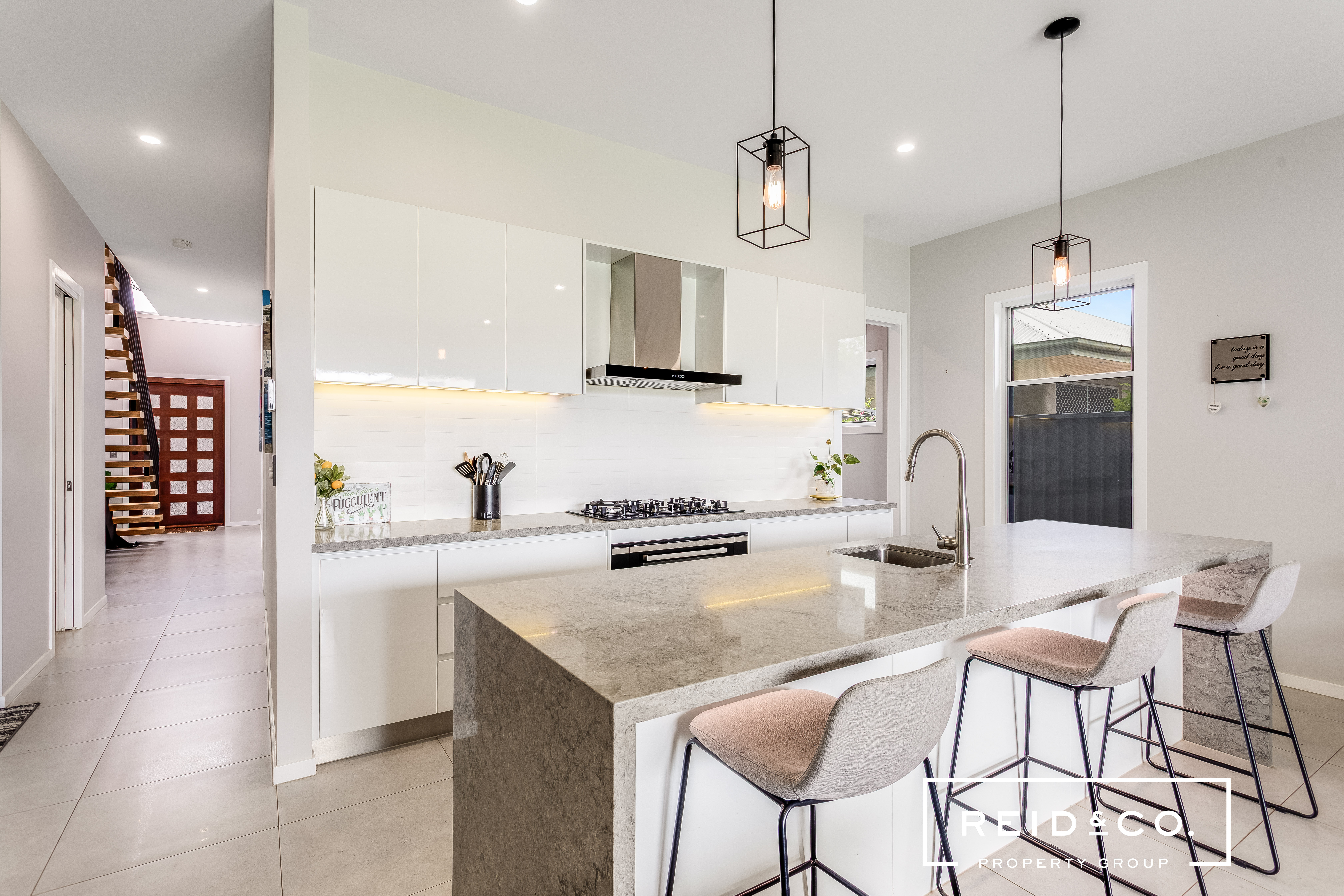 15 OSBOURNE STREET, Scarborough QLD 4020 - Image 4