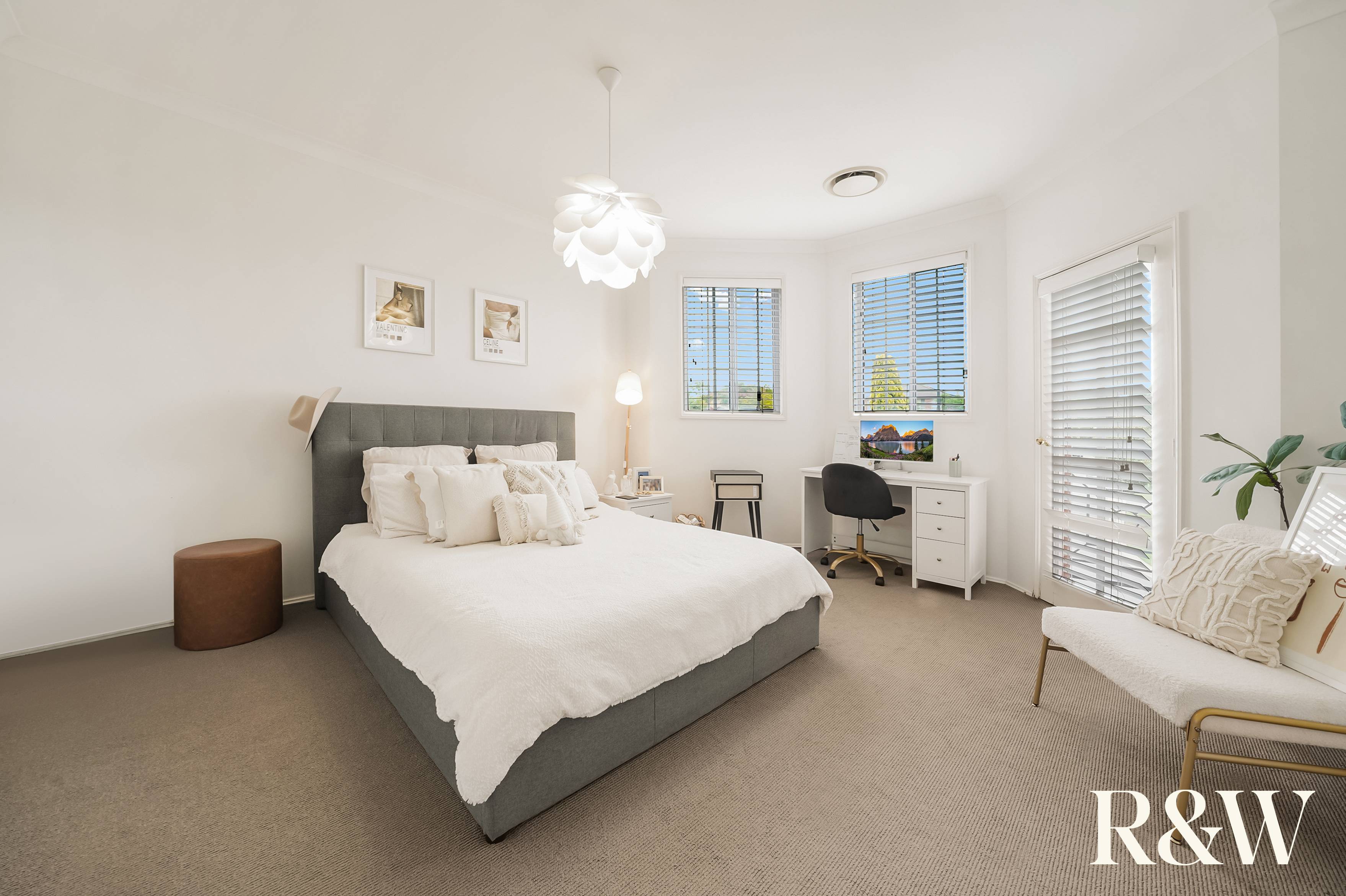 7-bedroom house at 33 Lord Castlereagh Circuit, Macquarie Links, NSW 2565, , New South Wales