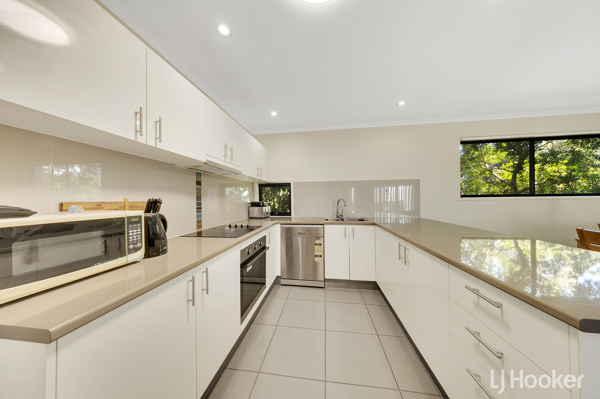 2 46 YARROON STREET, GLADSTONE CENTRAL QLD 4680 - Image 2