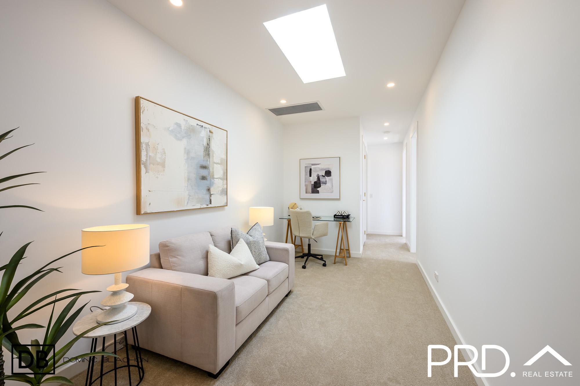 10 Eileen Street, Picnic Point, NSW 2213 - Image 8