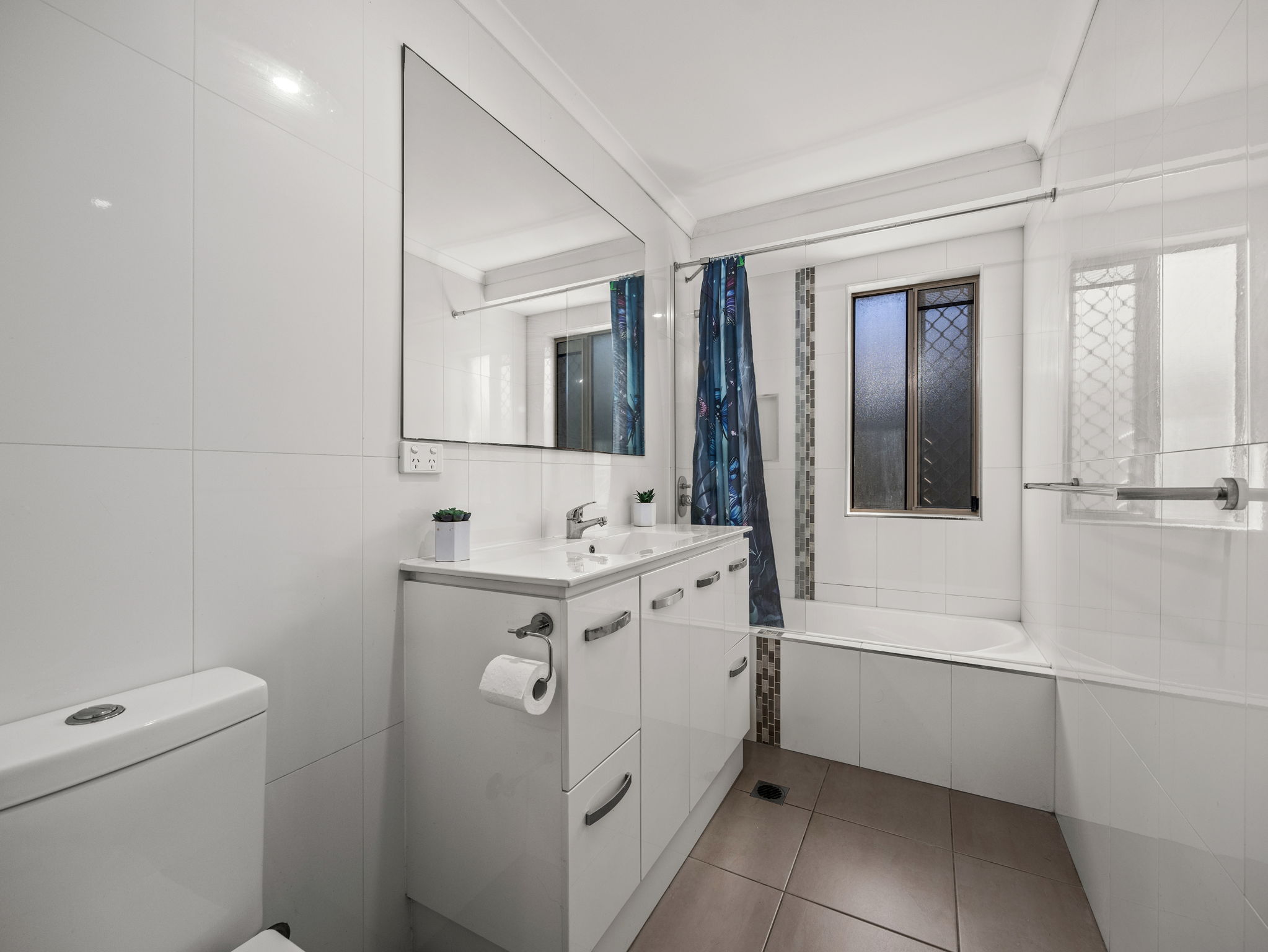 28 BURGESS STREET, Raceview QLD 4305 - Image 9