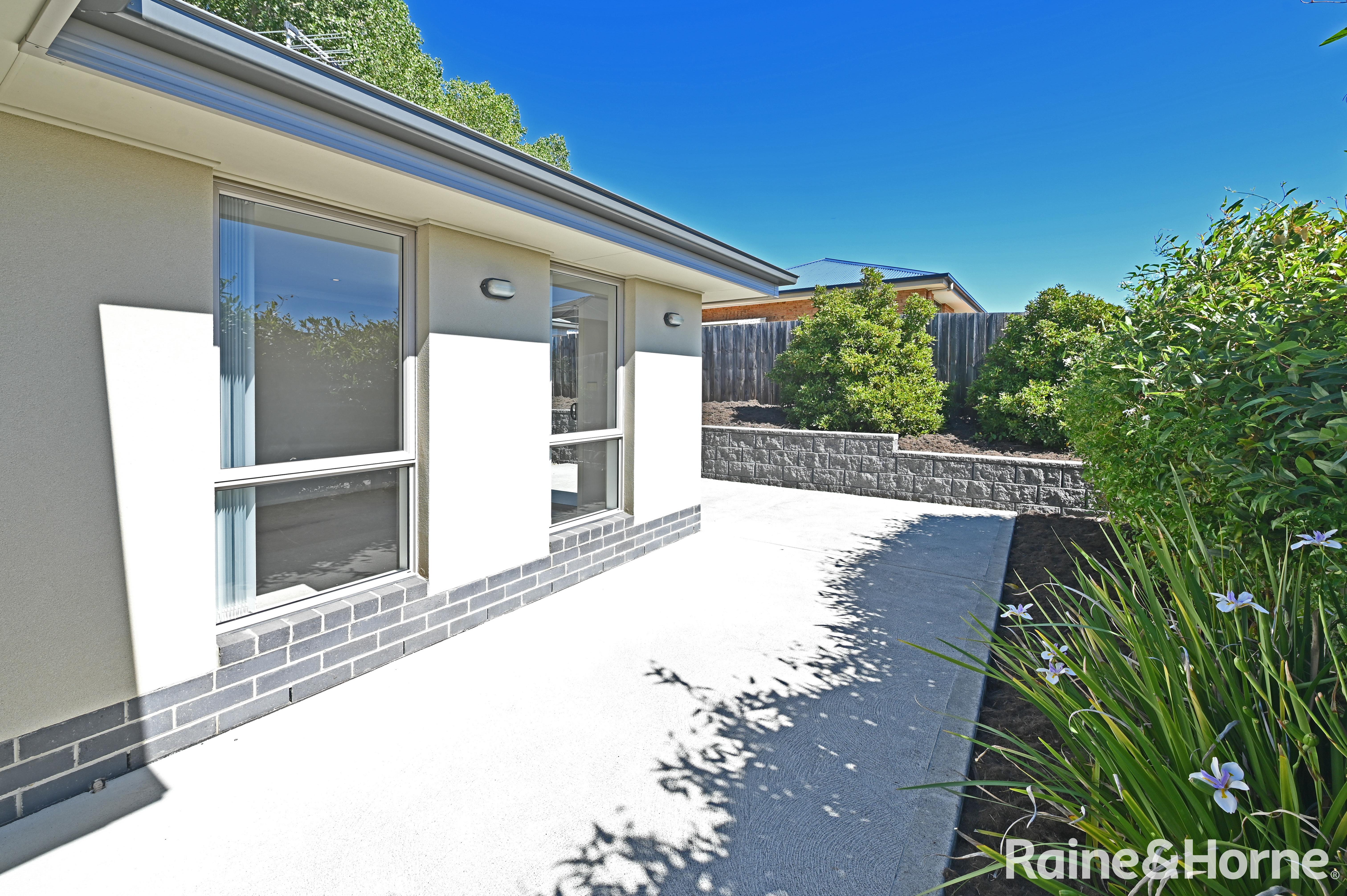 2-bedroom unit at 3/16 Ovata Close, Cambridge, TAS 7170, Clarence, Tasmania