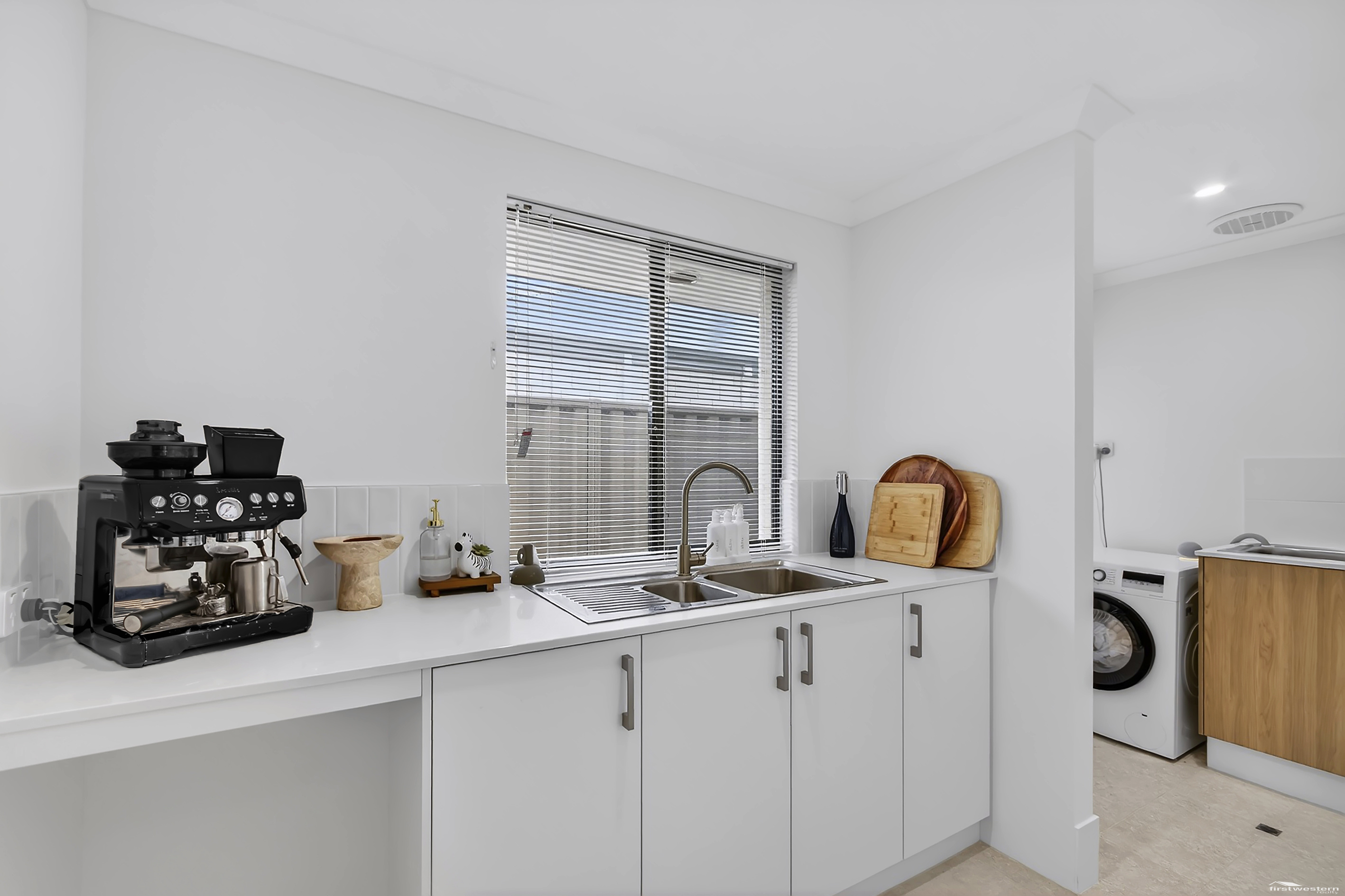6 Empire Way, Yanchep, Wa, 6035 - Image 4