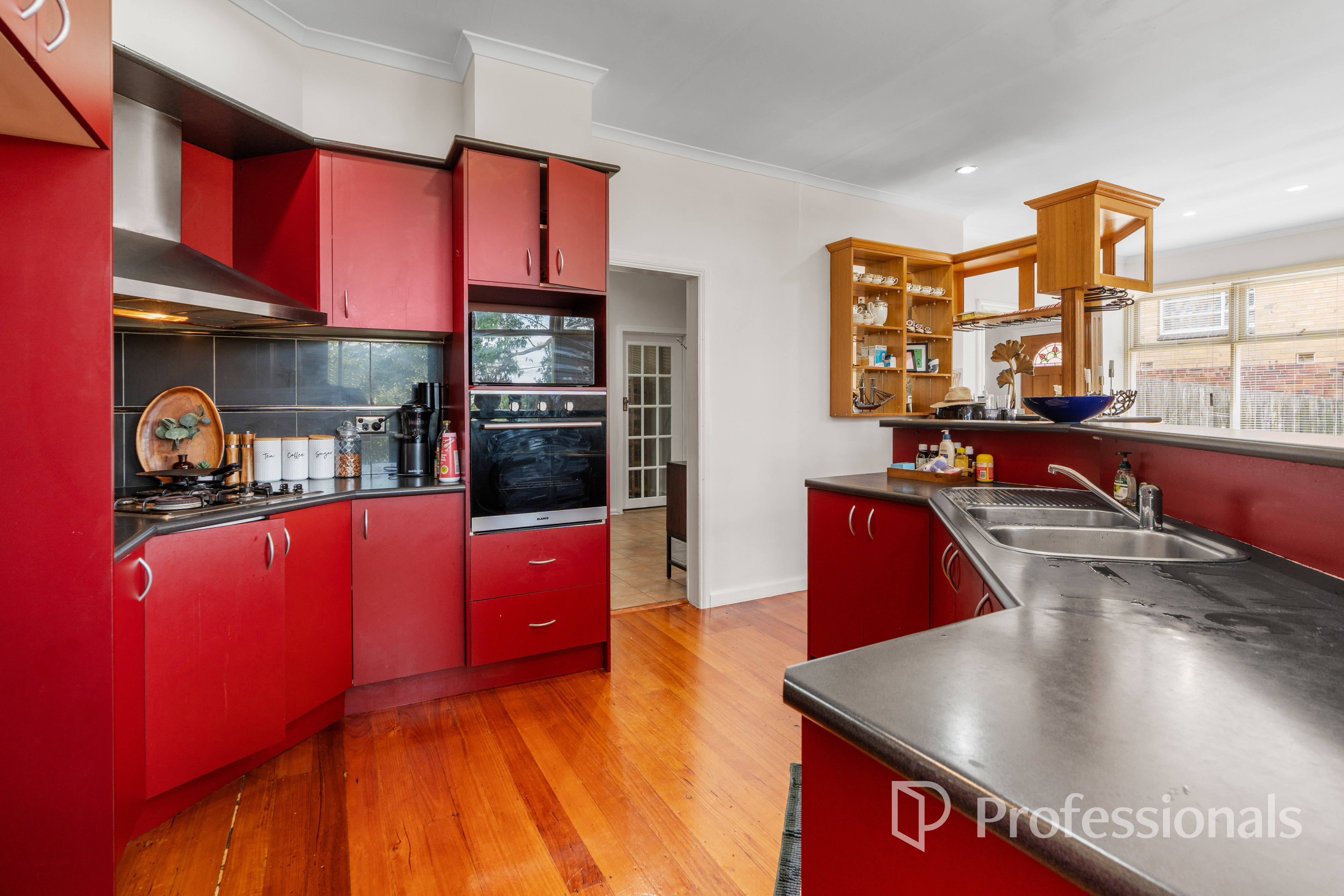 24 Heatherdale Road, Mitcham, VIC 3132 - Image 4