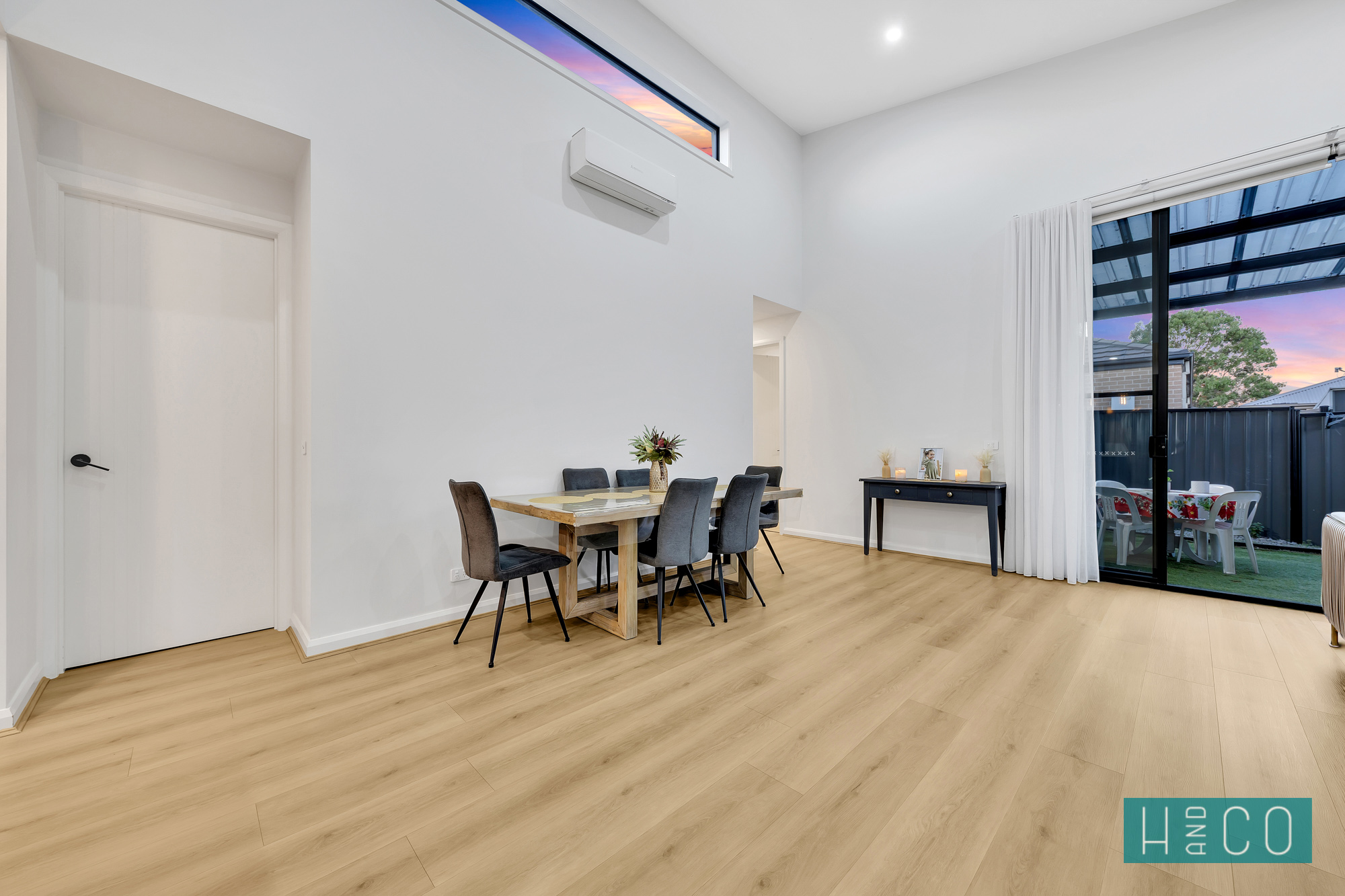 28 RIALTO CIRCUIT, Craigieburn VIC 3064 - Image 10