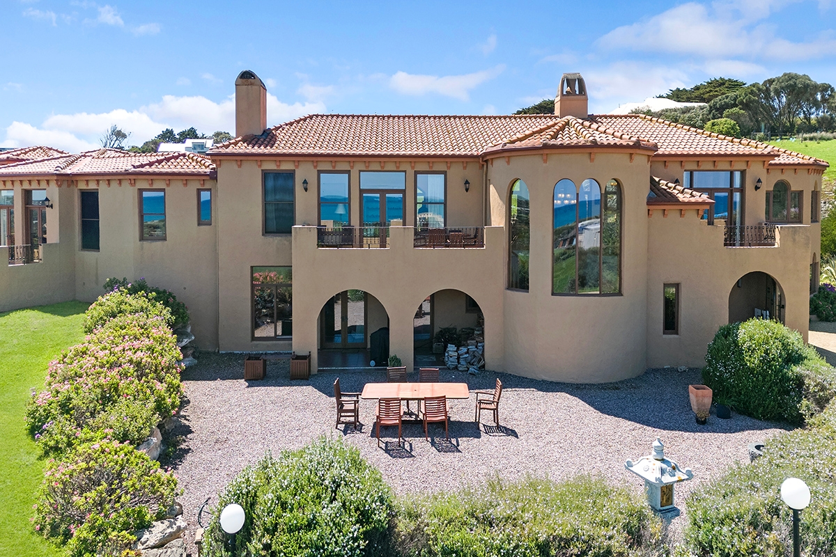 5-bedroom house at 22 Logans Beach Road, Warrnambool, VIC 3280, Warrnambool, Victoria