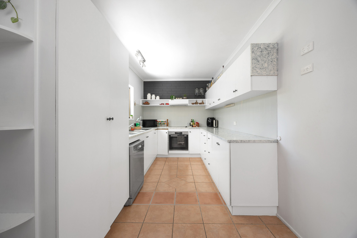 8/4 Symons Avenue, Bucasia, Qld, 4750 - Image 2