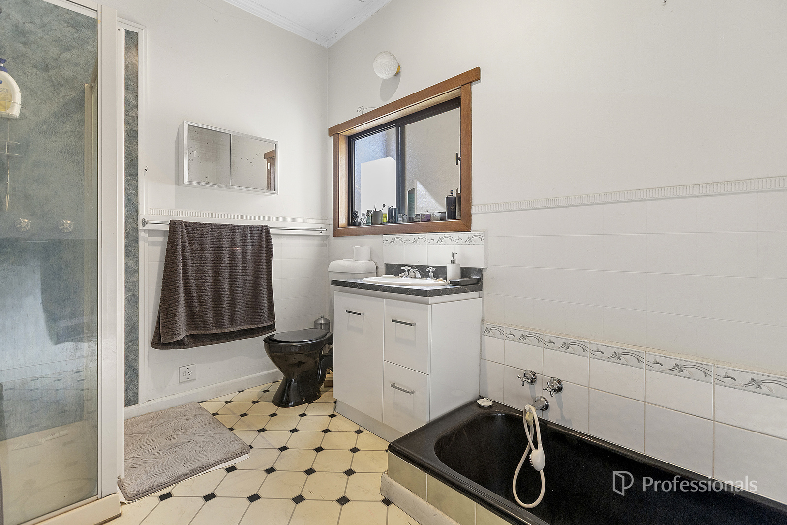 3-bedroom house at 19 Arthur Avenue, Maryborough, VIC 3465, Central Goldfields, Victoria