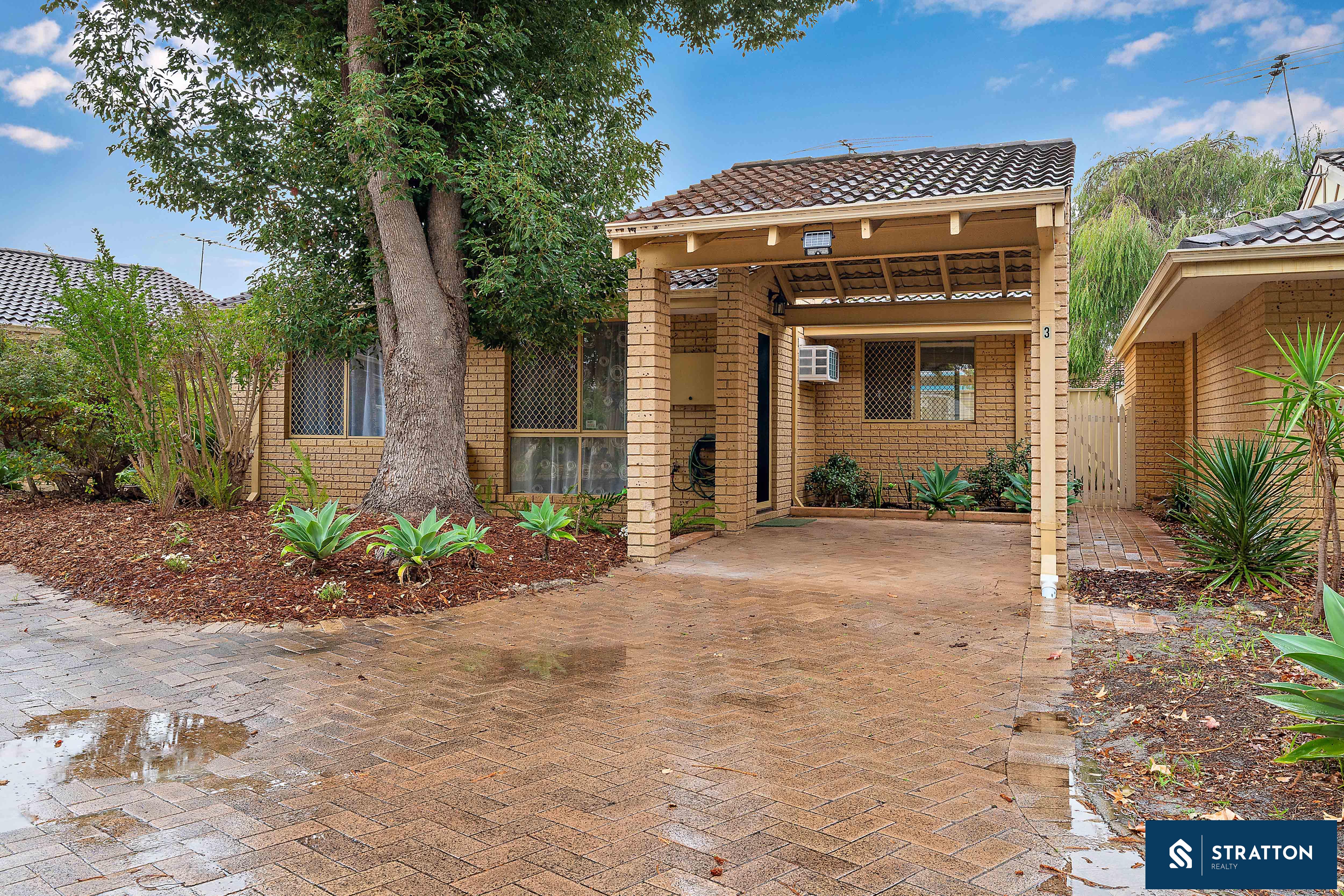 3 20 CHARLTON PLACE, THORNLIE WA 6108 - Image 2