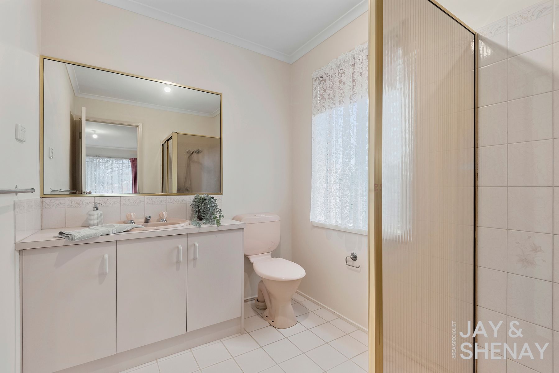 29 BARNSLEY DRIVE, Endeavour Hills VIC 3802 - Image 9
