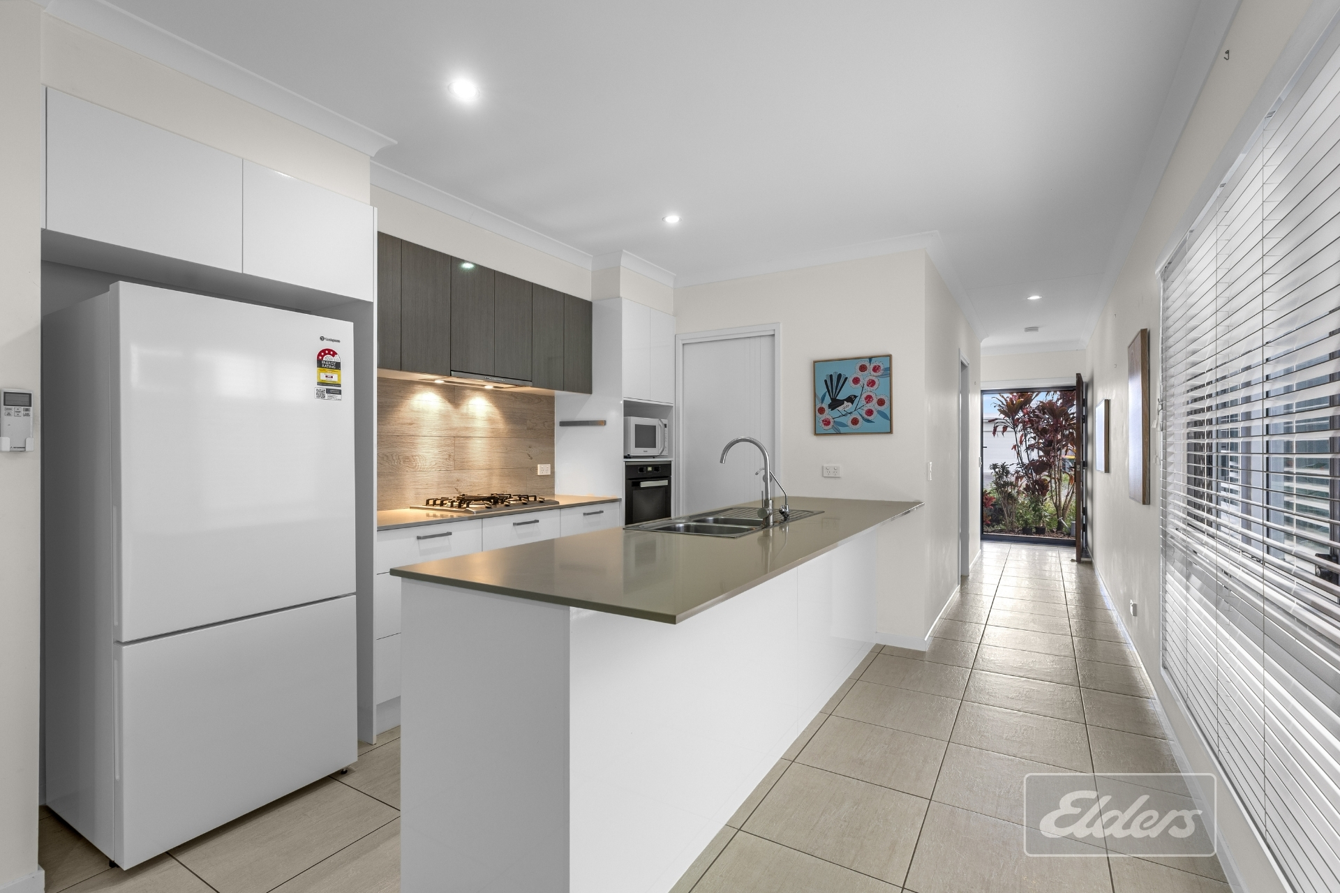 9 TOPAZ DRIVE, Caloundra West QLD 4551 - Image 4