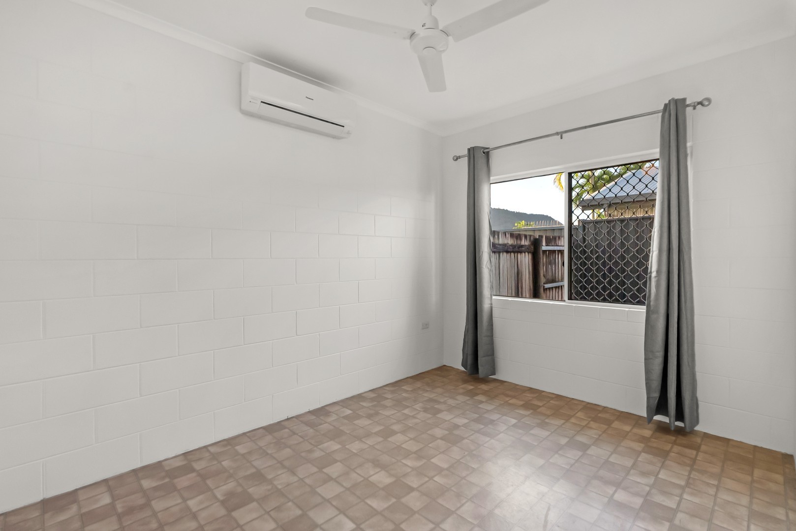 4-bedroom unit at 30 LEEUWIN CRESCENT, Bentley Park QLD 4869, Cairns, Queensland