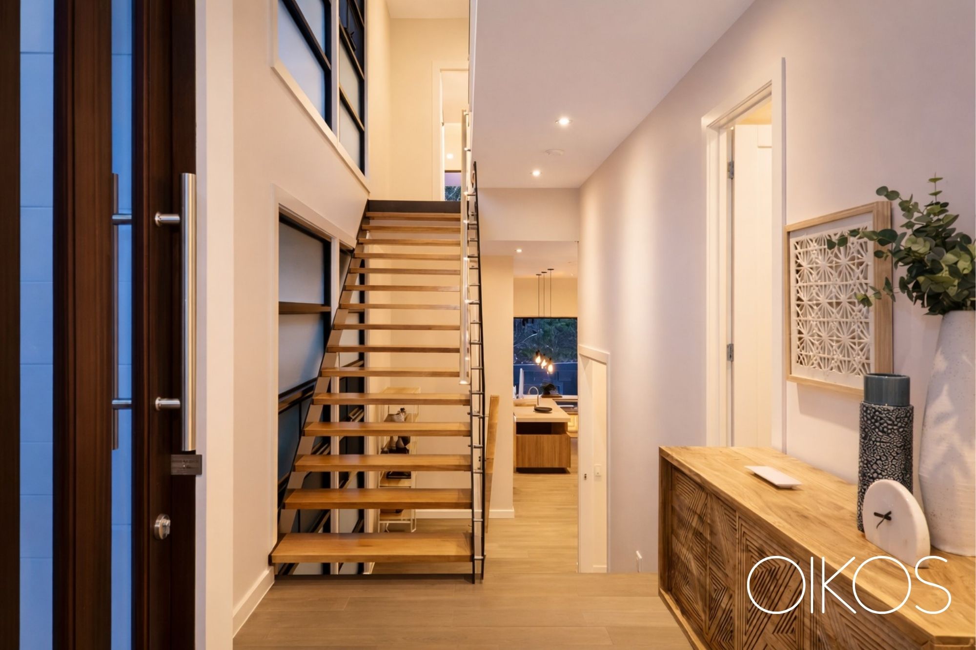 21 Woodstock Avenue, Taringa, QLD 4068 - Image 2