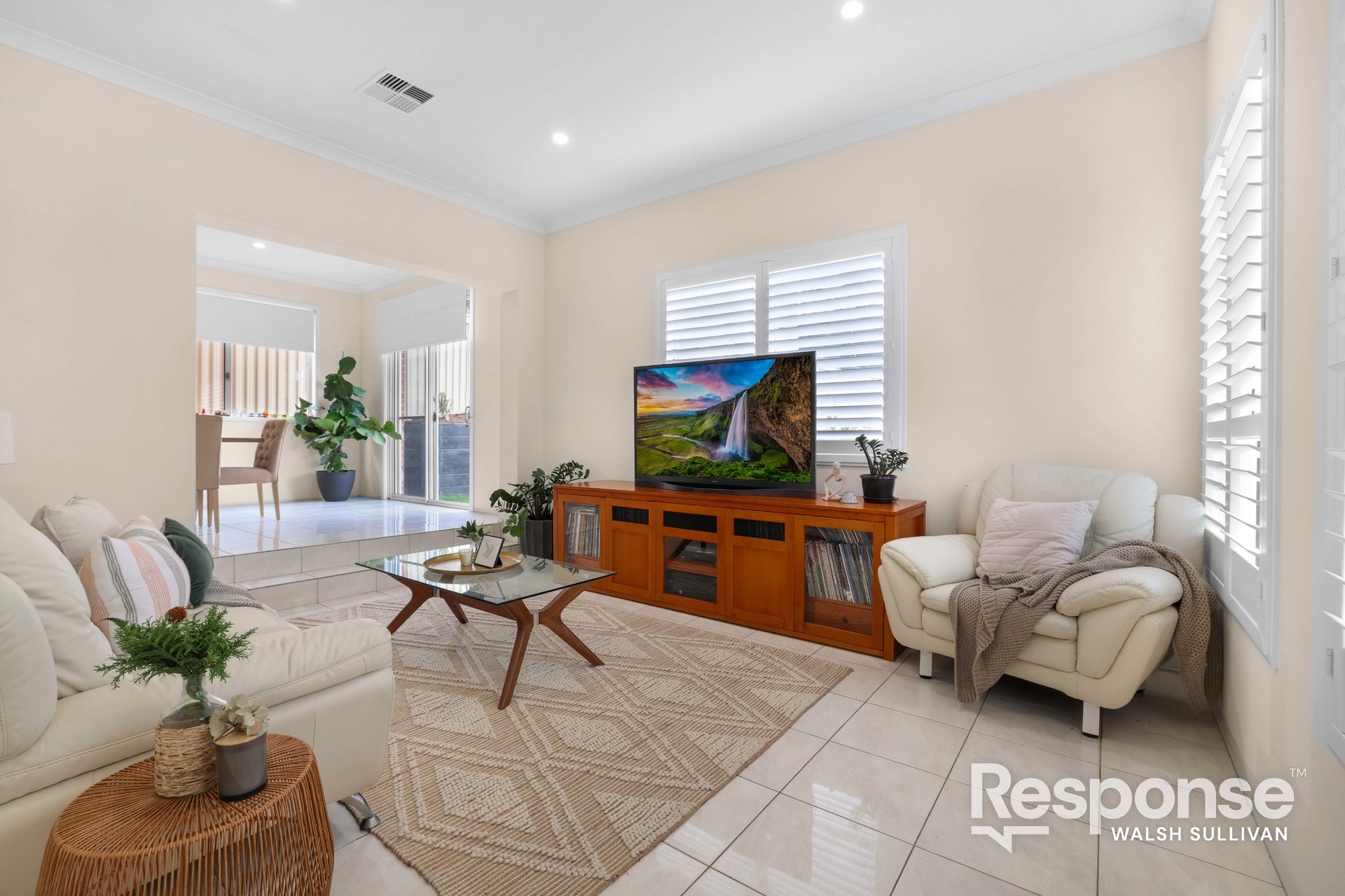 6 MANGALORE DRIVE, Winston Hills NSW 2153 - Image 2