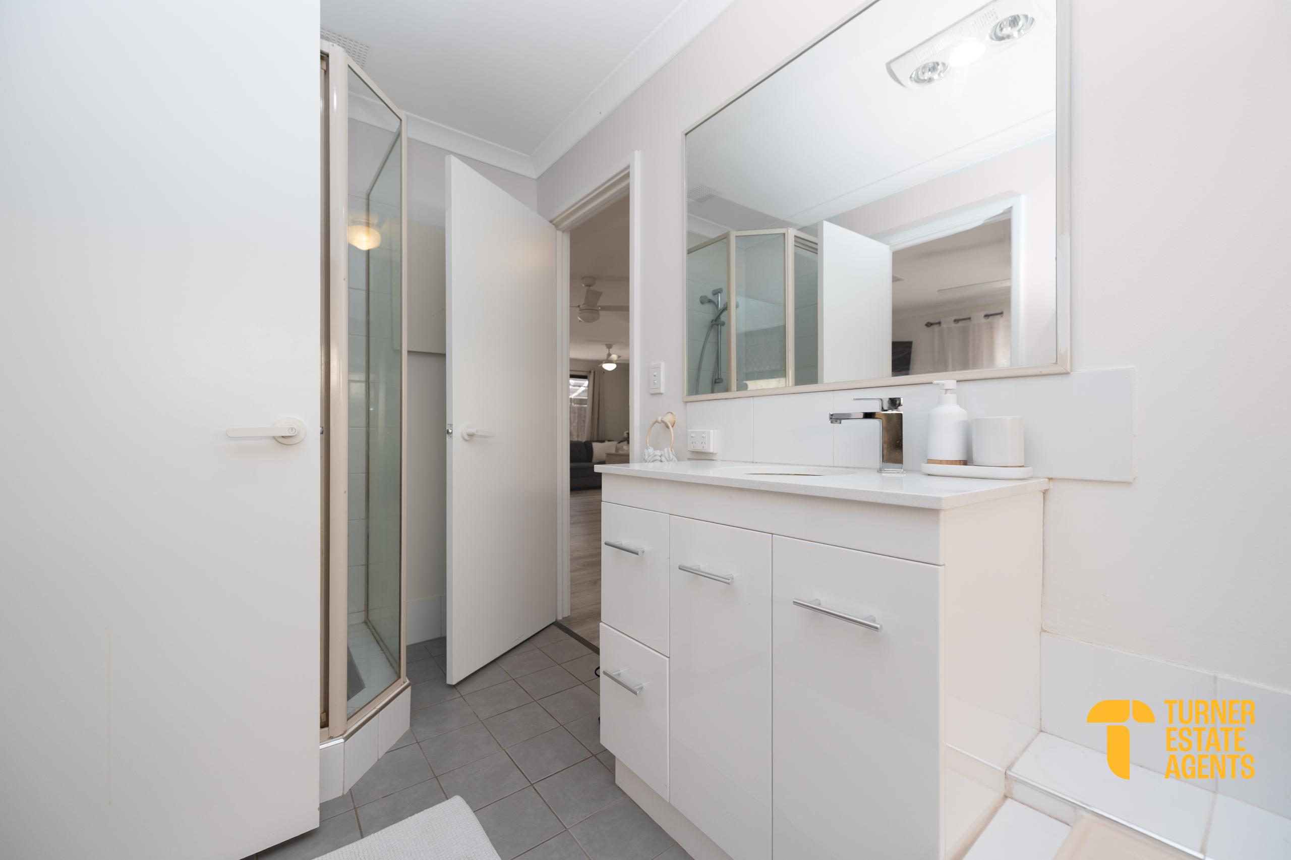 2 Tozer Loop, Atwell, WA 6164 - Image 8