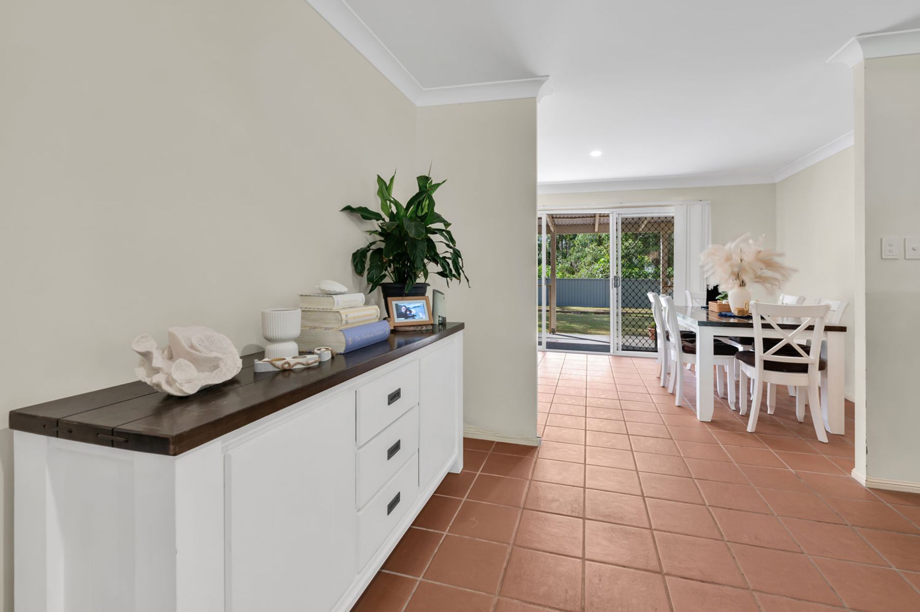 22 Davis Cup Court, Oxenford, QLD 4210 - Image 8
