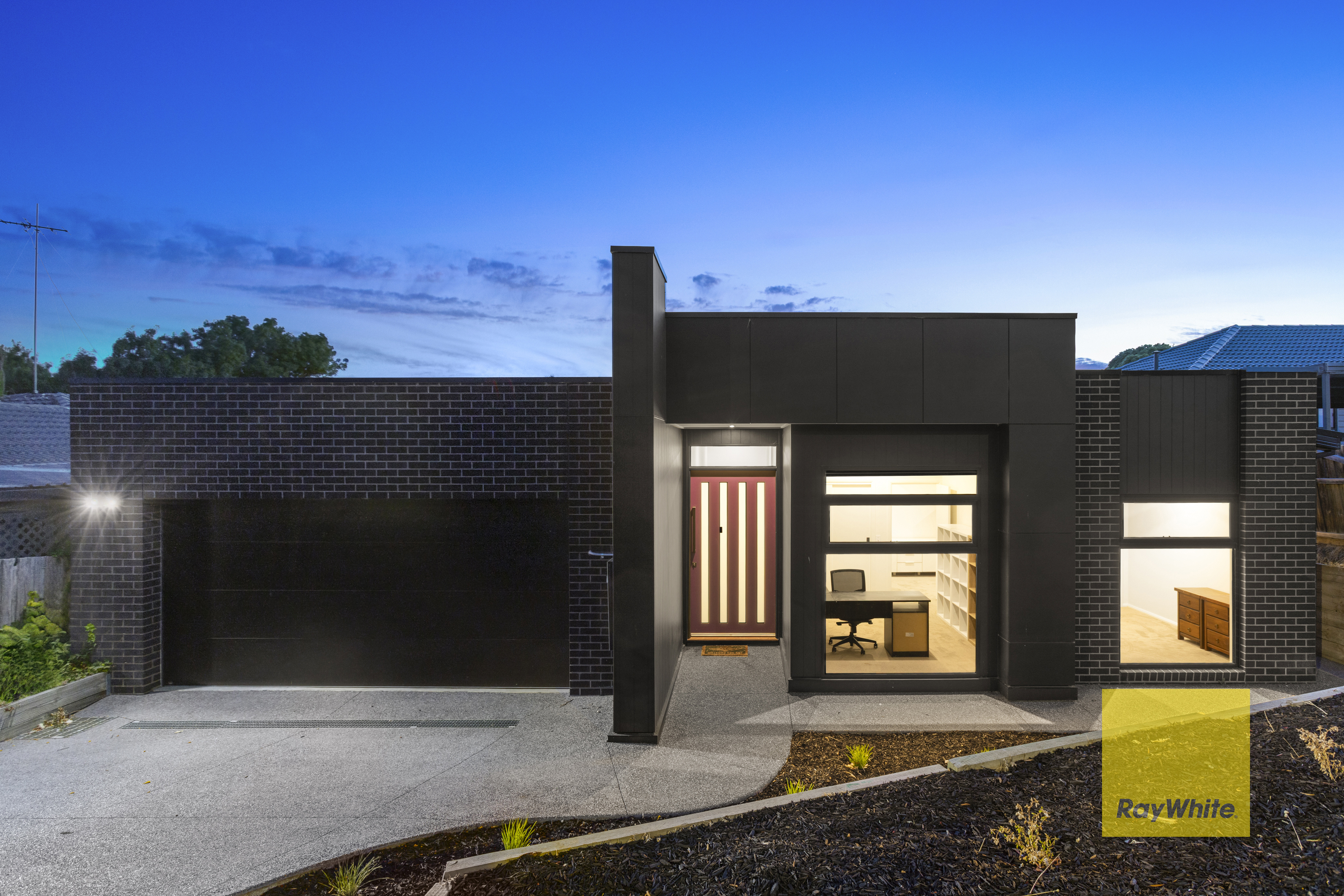 65 Oberon Drive, Belmont, VIC 3216 - Image 1