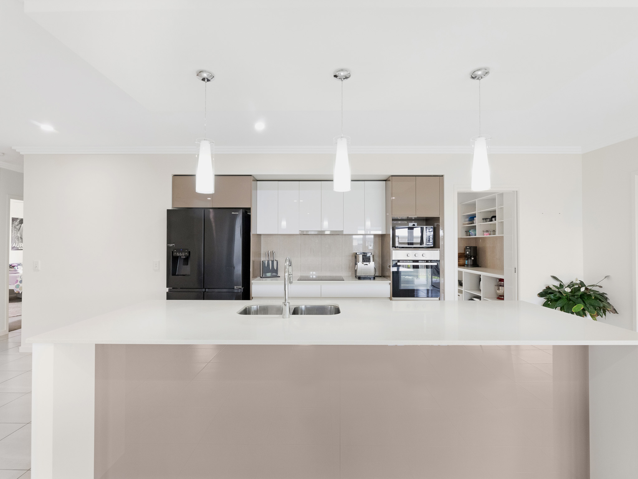 19 Tina Drive, Urangan, QLD 4655 - Image 10