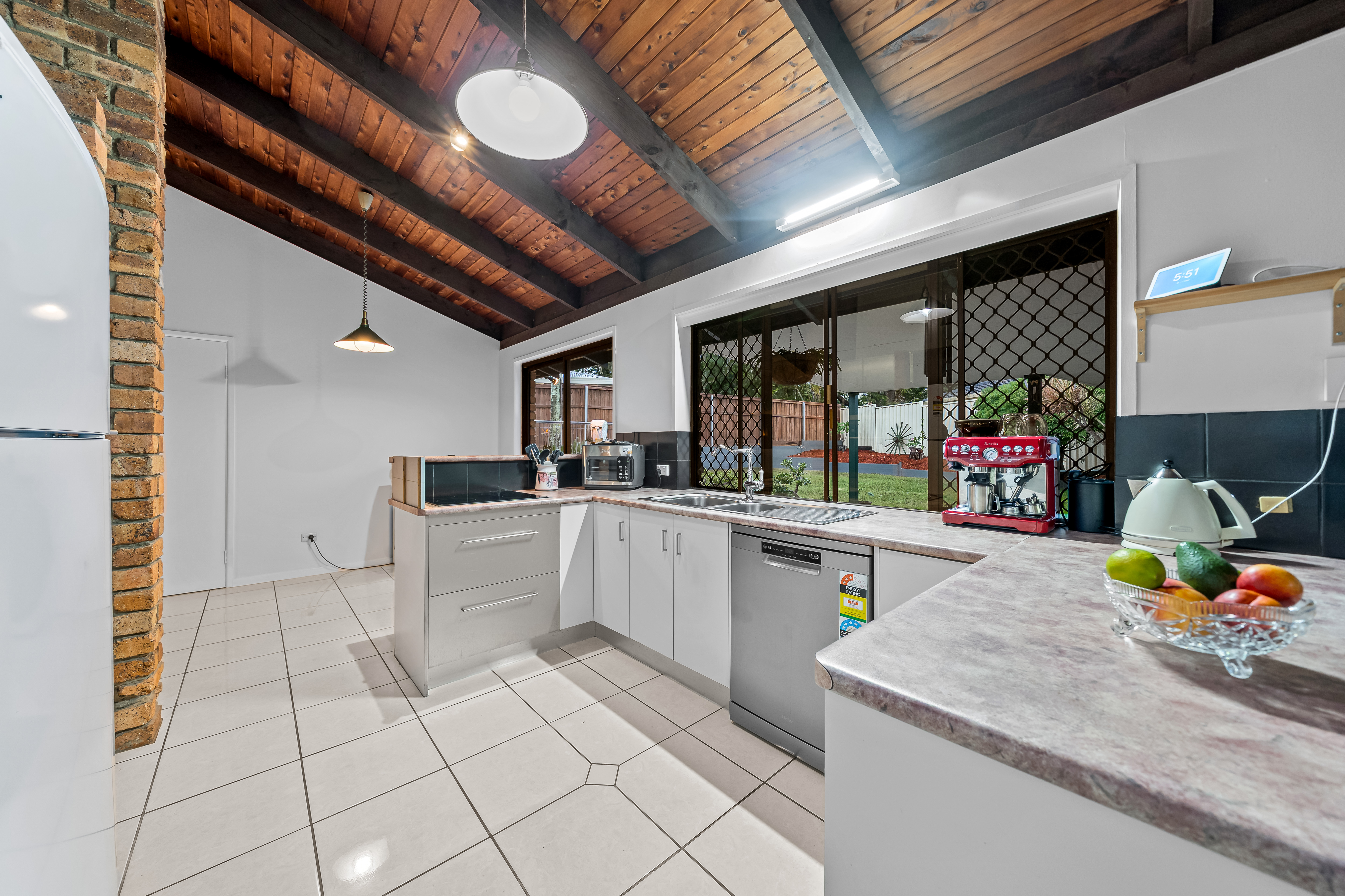 3 LA SENDA COURT, Springwood QLD 4127 - Image 8