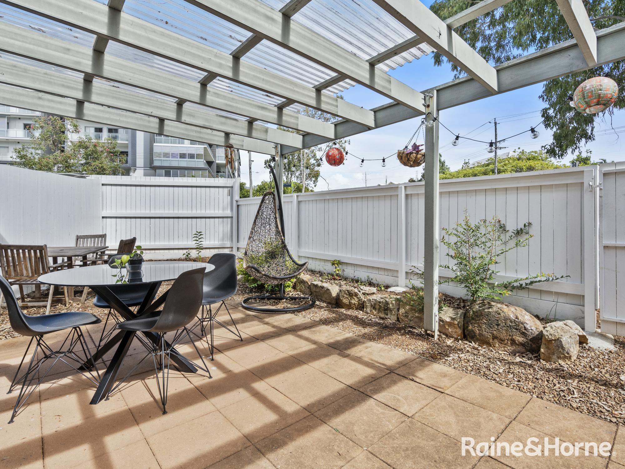 3-bedroom unit at 12/53 Shore Street East, Cleveland, Qld, 4163, Redland, Queensland