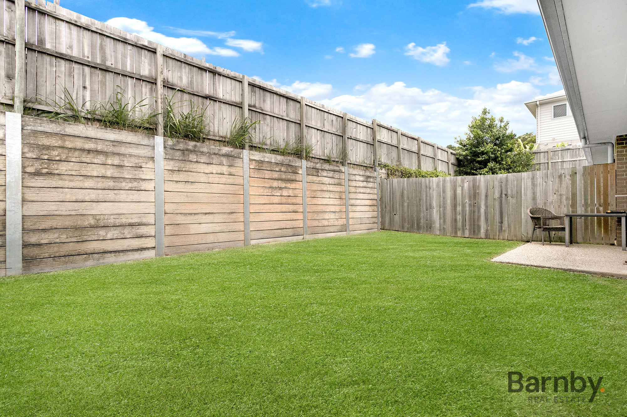 5-bedroom unit at 5 Esther Place, Nambour, QLD 4560, Sunshine Coast, Queensland