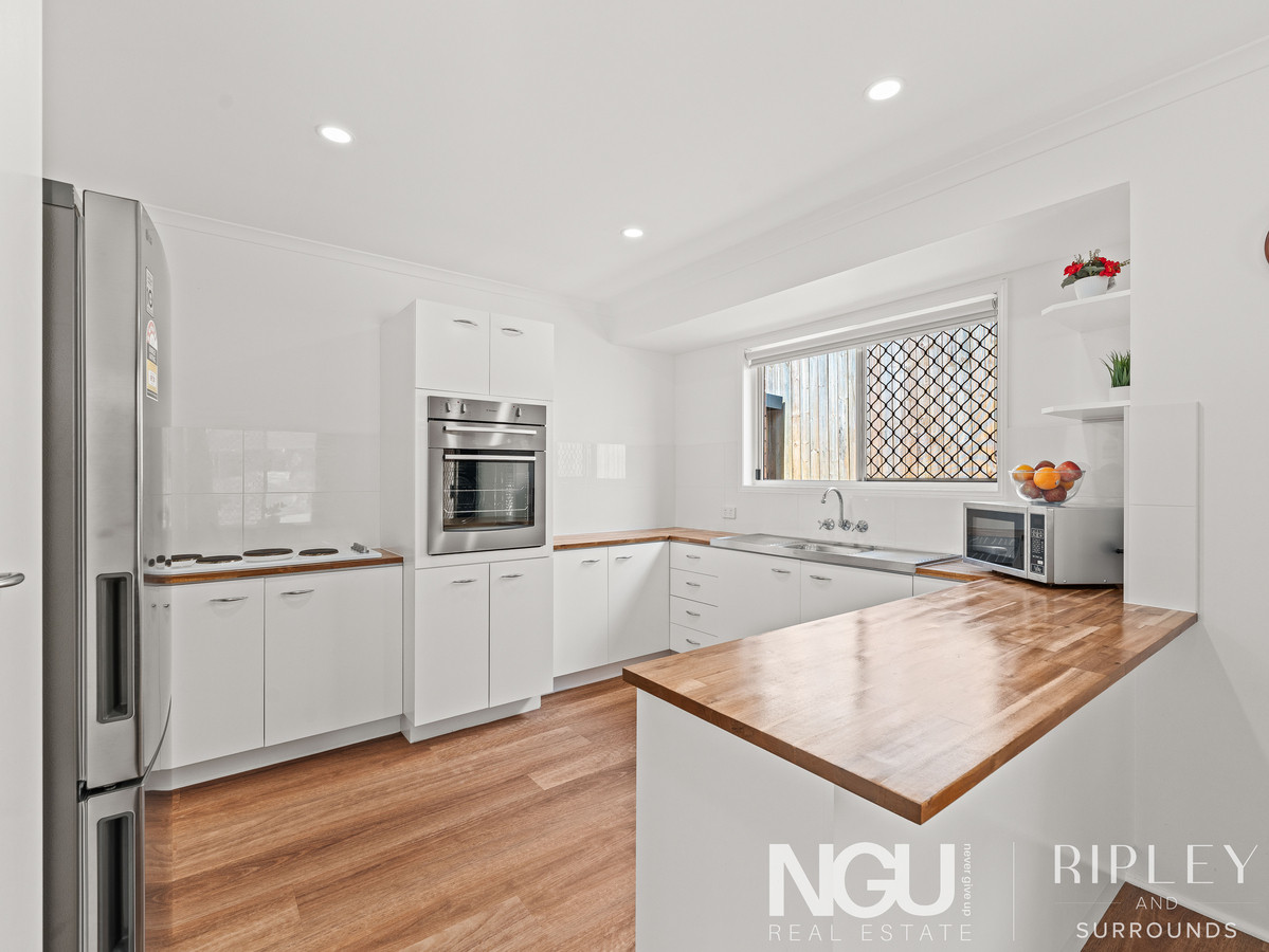 3-bedroom house at 6 CURRAWONG STREET, Bundamba QLD 4304, Ipswich, Queensland