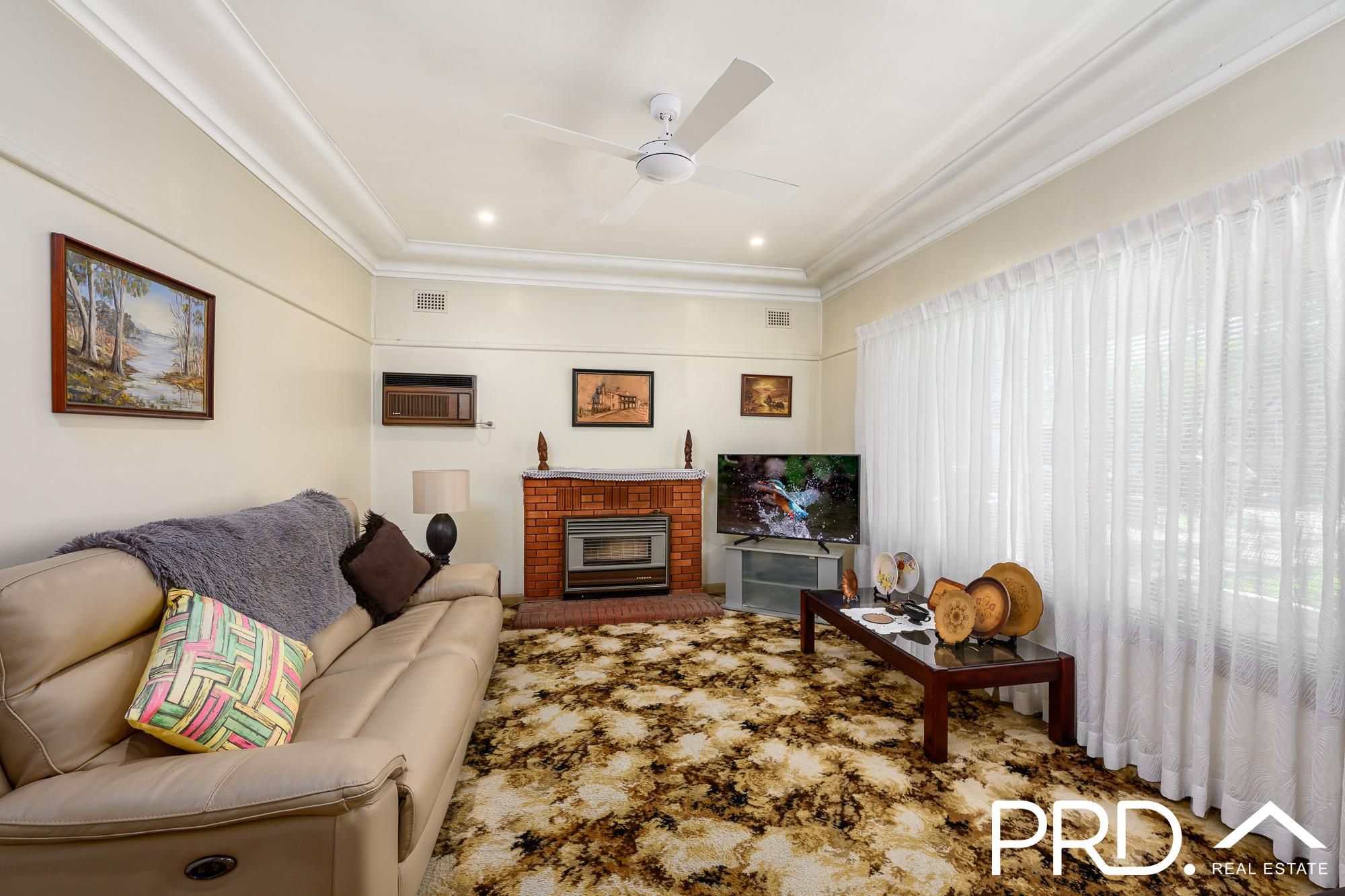 12 BRIGHTON AVENUE, Panania NSW 2213 - Image 5