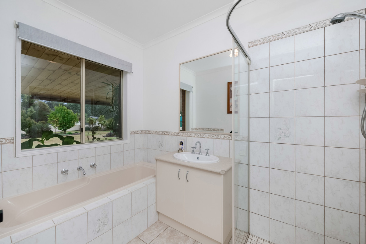 4-bedroom house at 86 Wild Cherry Road, Lockwood South, VIC 3551, Greater Bendigo, Victoria