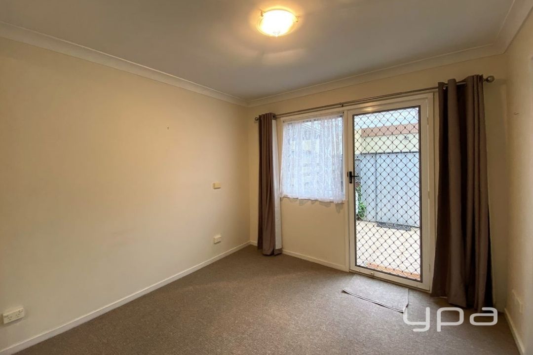 1-bedroom unit at 7 16 SOUTH CIRCULAR ROAD, GLADSTONE PARK VIC 3043, Hume, Victoria