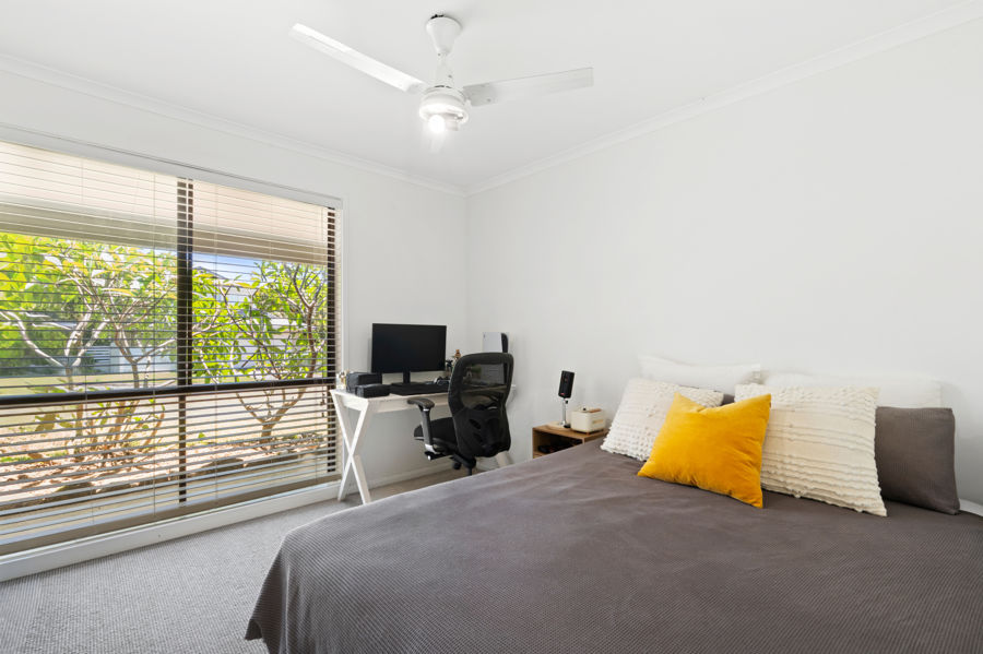 11 CARRABEAN AVENUE, Ashmore QLD 4214 - Image 10