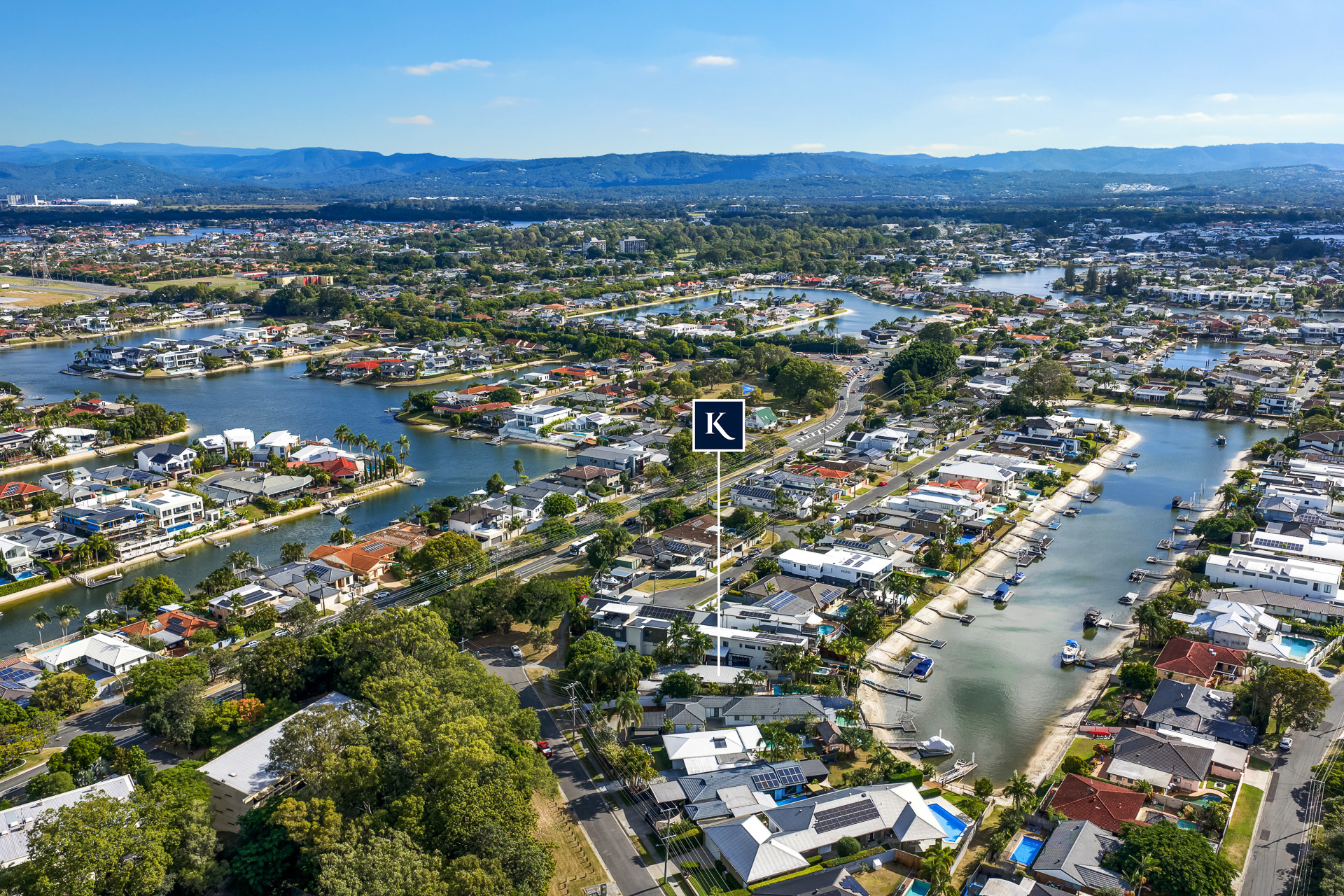 4-bedroom house at 37 Holland Court, Broadbeach Waters, QLD 4218, Gold Coast, Queensland