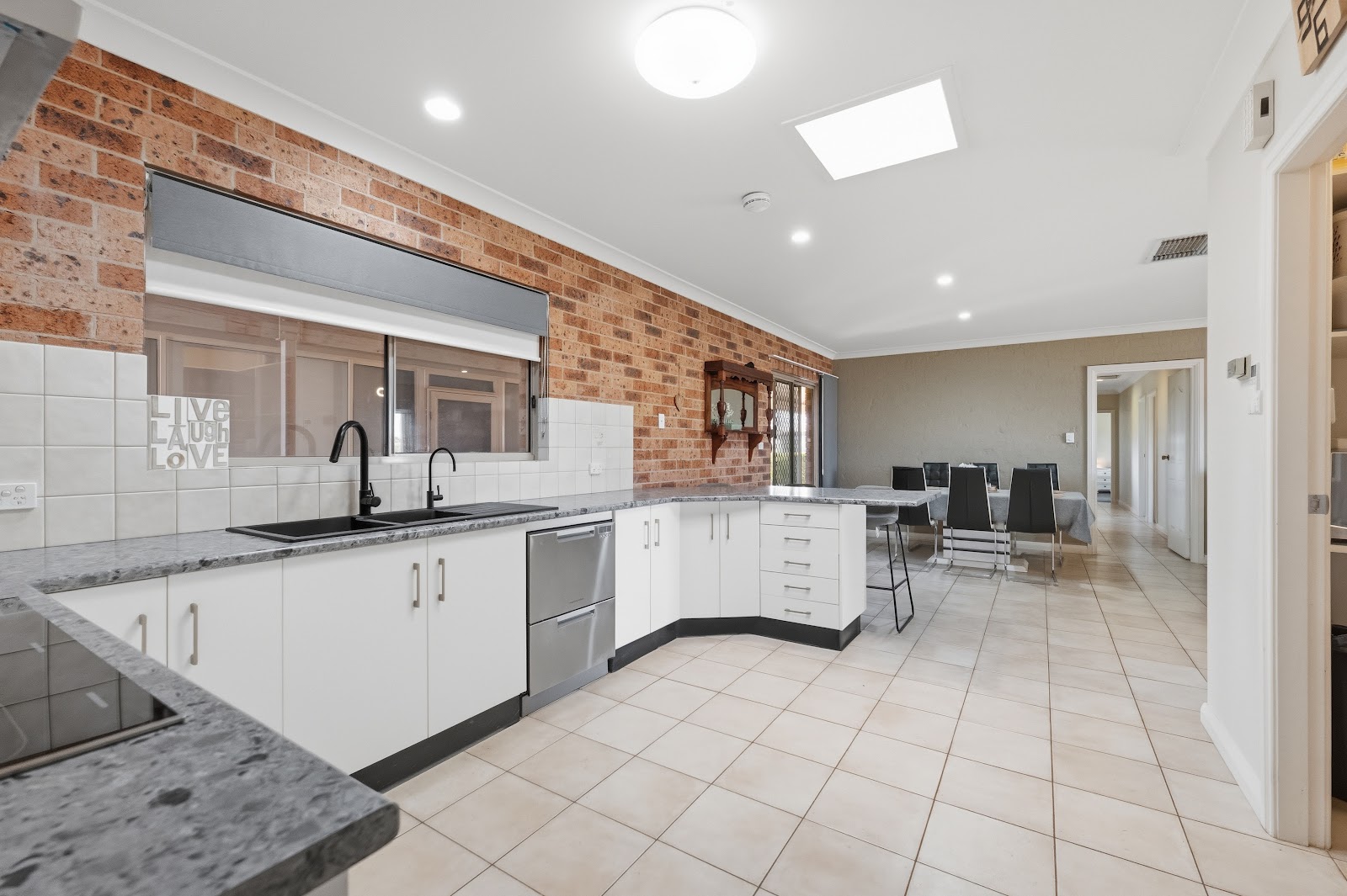 5-bedroom house at 75 Mcclure Road, Yenda, NSW 2681, Griffith, New South Wales
