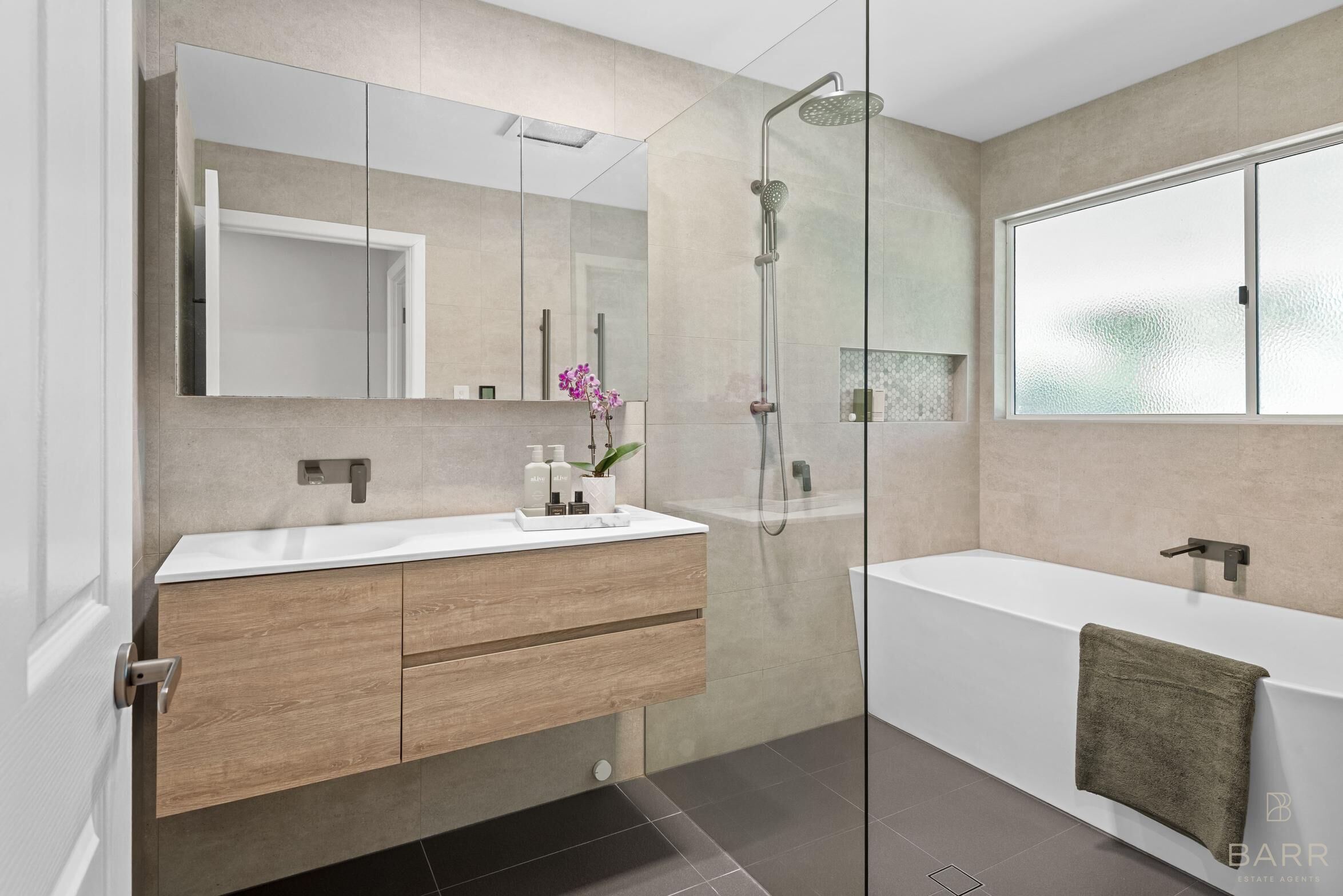 5-bedroom house at 120 Hornsey Road, Anstead, QLD 4070, Brisbane, Queensland