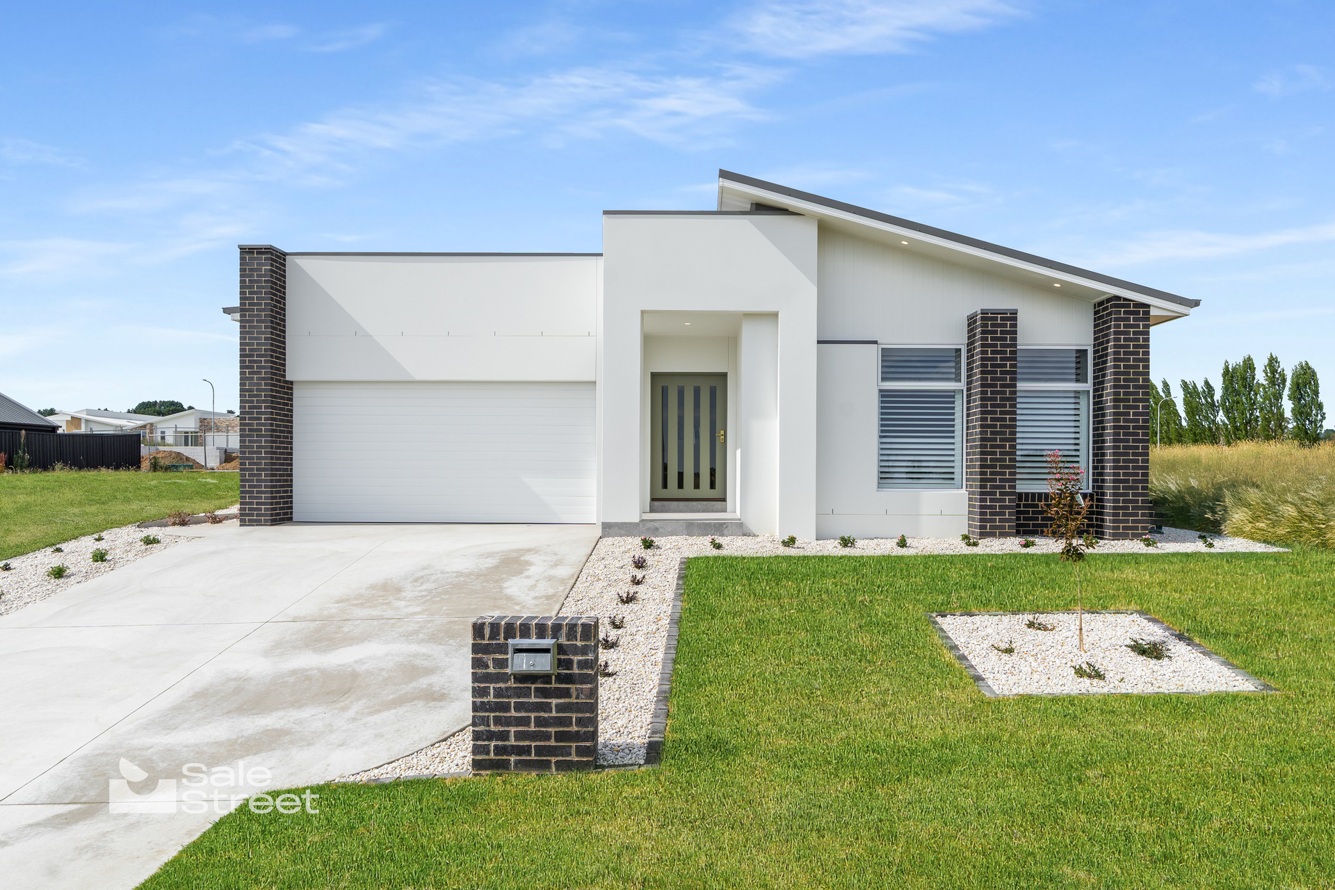 4 Redbox Street, Orange, Nsw, 2800 - Image 2