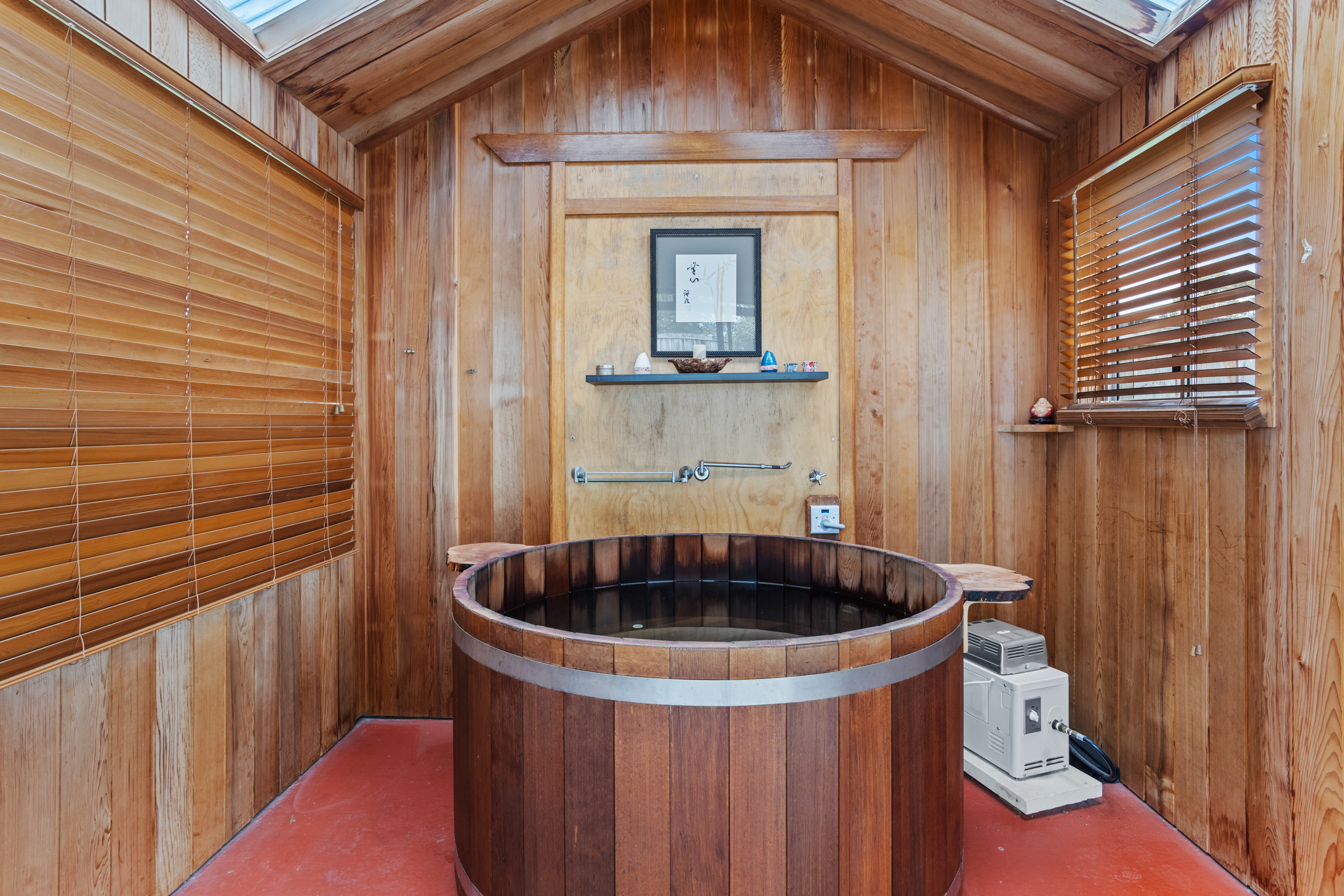 5-bedroom house at HONEYWOOD COTTAGE 72 PULLENS ROAD, WOODBRIDGE TAS 7162, Kingborough, Tasmania