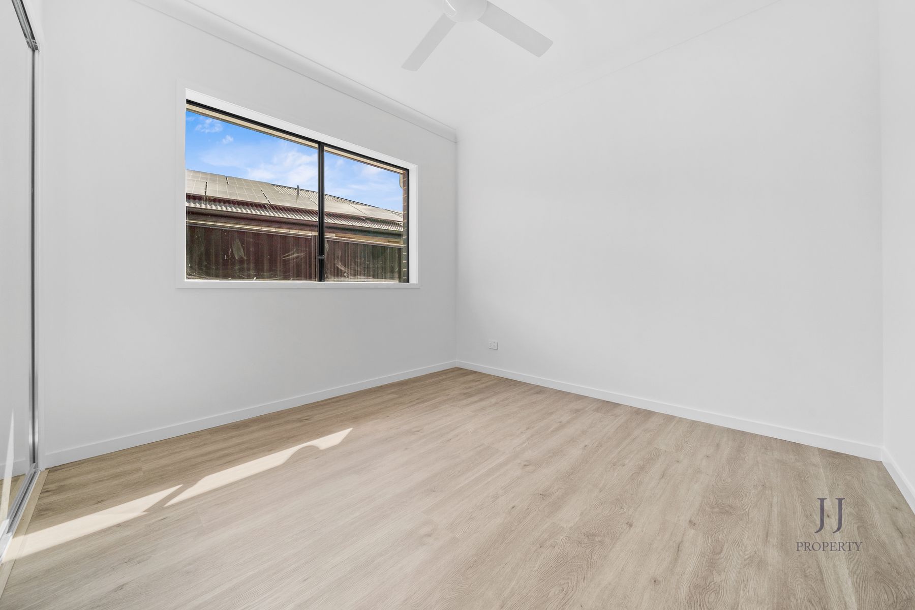30 MIRAGE STREET, Brassall QLD 4305 - Image 10