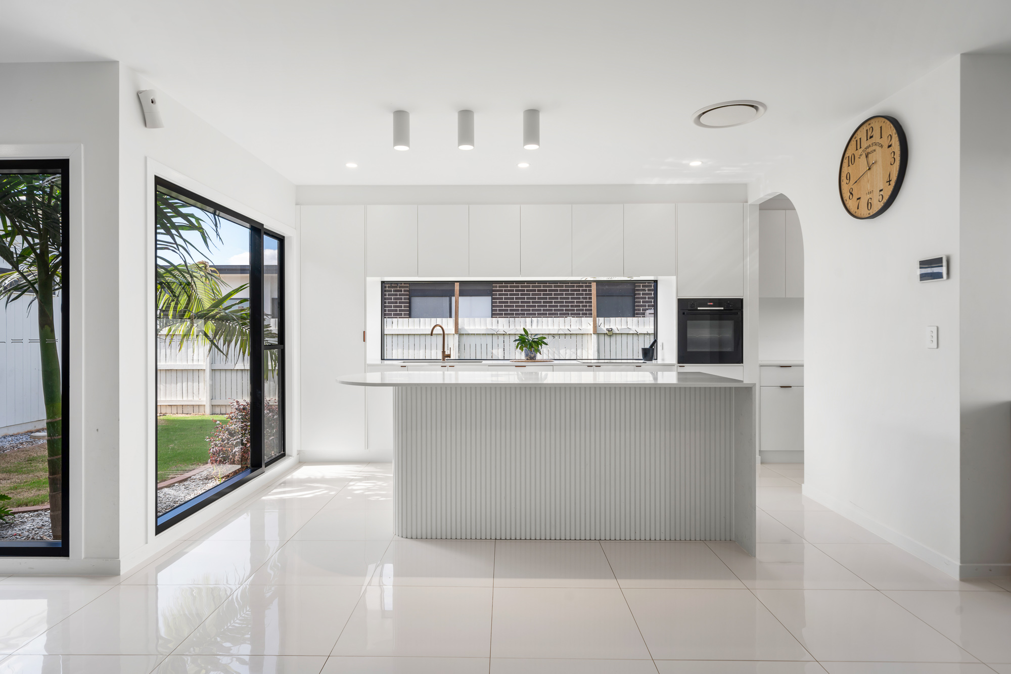 16 MCGRORY DRIVE, Kearneys Spring QLD 4350 - Image 5