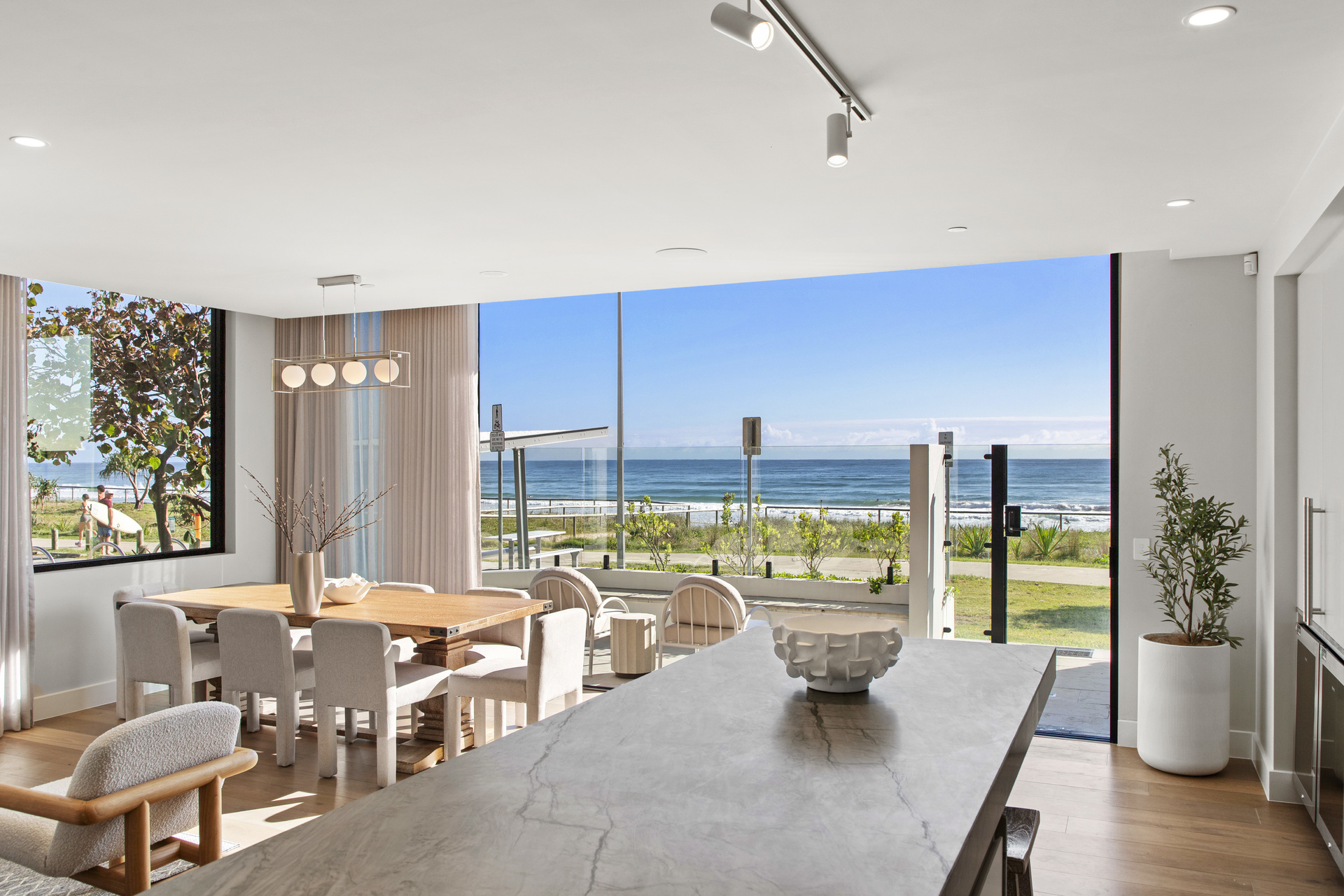 492 The Esplanade, Palm Beach, Qld, 4221 - Image 10