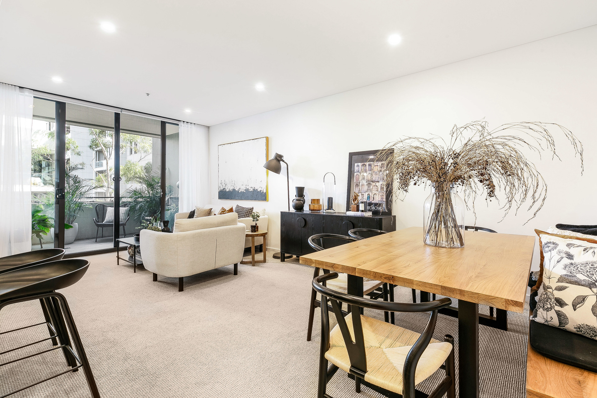 UNIT 308 PLATINUM 3 GEORGE JULIUS AVENUE, Zetland NSW 2017 - Image 3