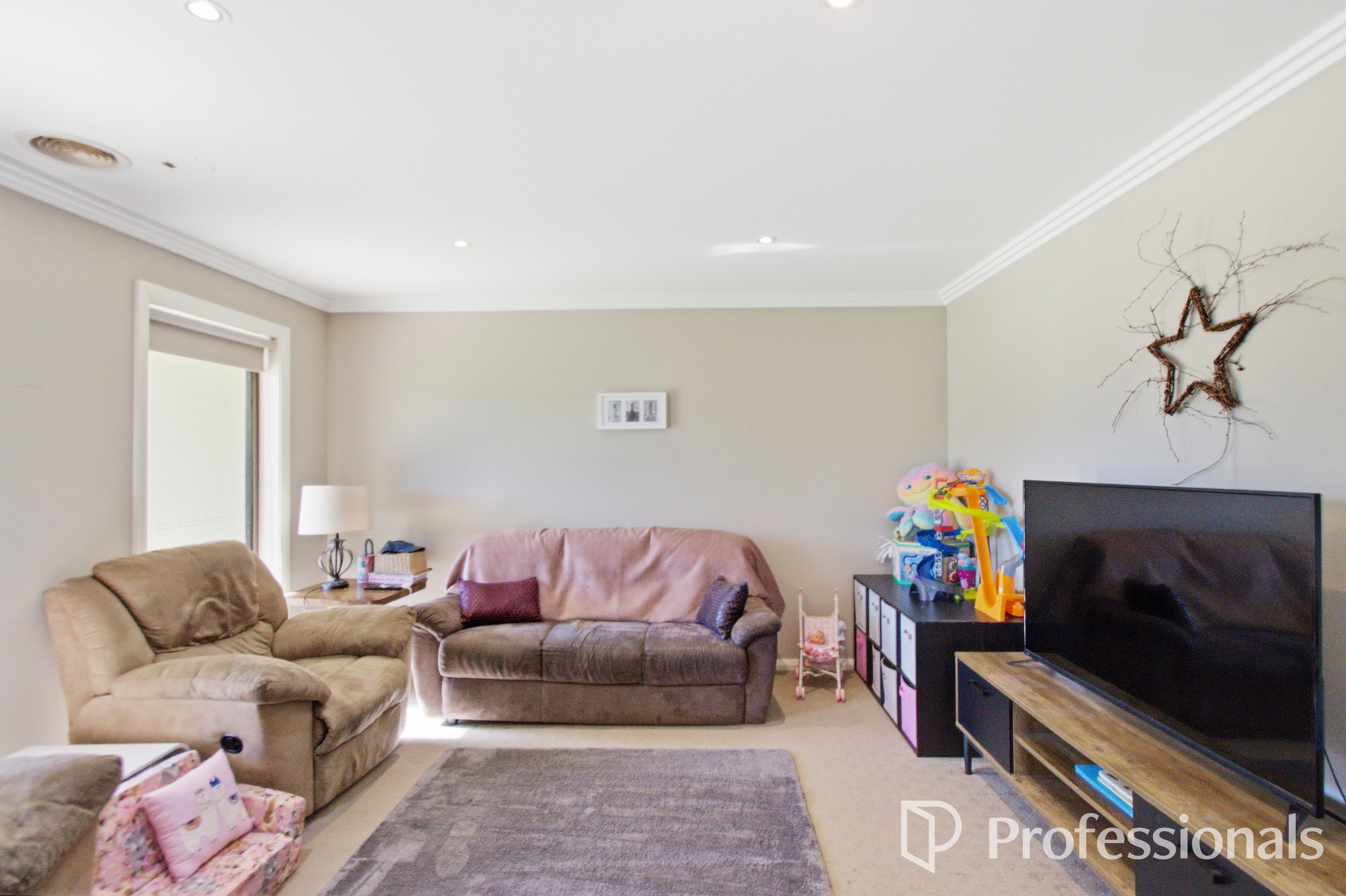 4-bedroom house at 7 Warambee Street, Glenfield Park, NSW 2650, Wagga Wagga, New South Wales