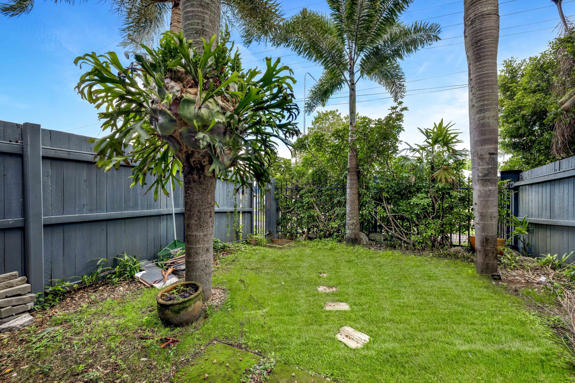 2/184-190 Gatton Street, Manunda, QLD 4870 - Image 8
