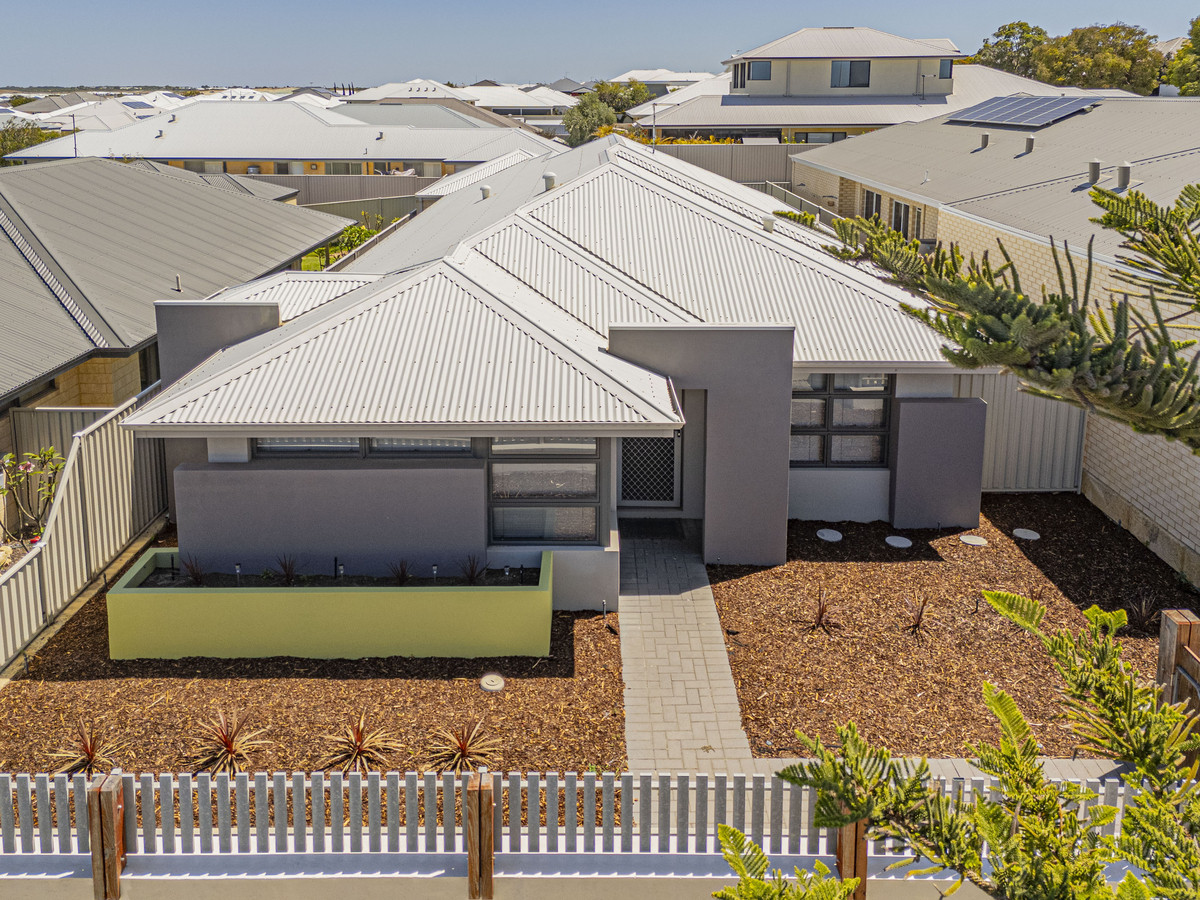 94 Shorehaven Boulevard, Alkimos, WA 6038 - Image 1