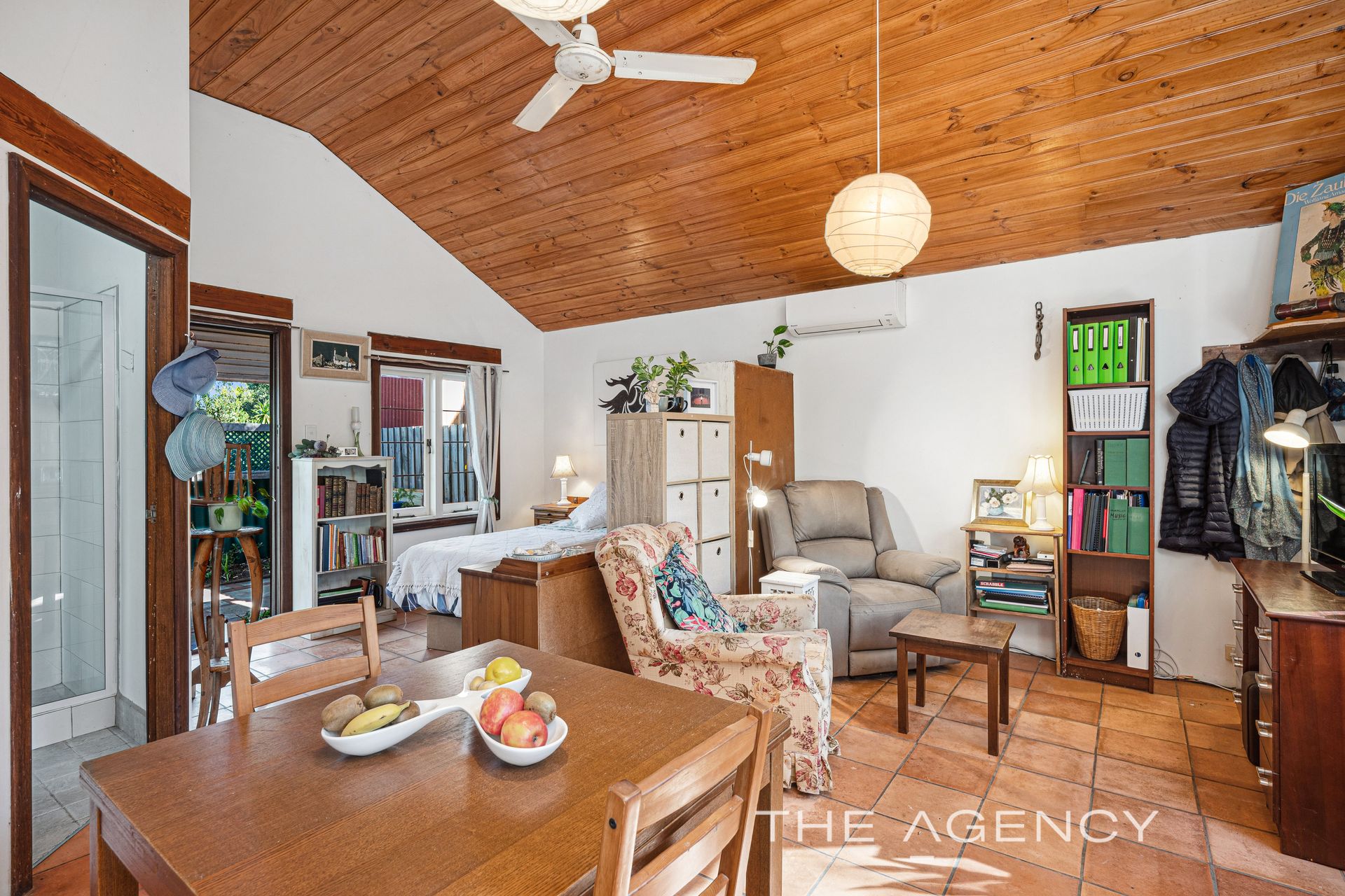 11 Mortlock Street, Hamilton Hill, WA 6163 - Image 8