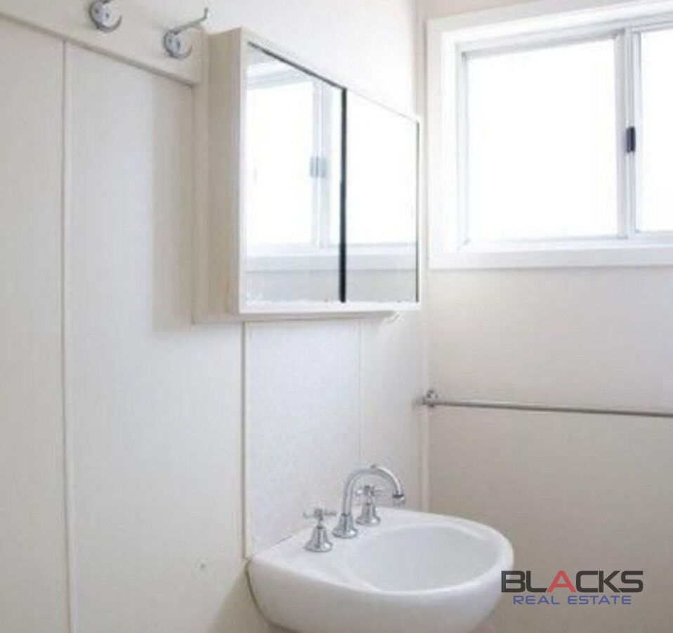 3-bedroom house at 34 BERESFORD CRESCENT, Dysart QLD 4745, Isaac, Queensland