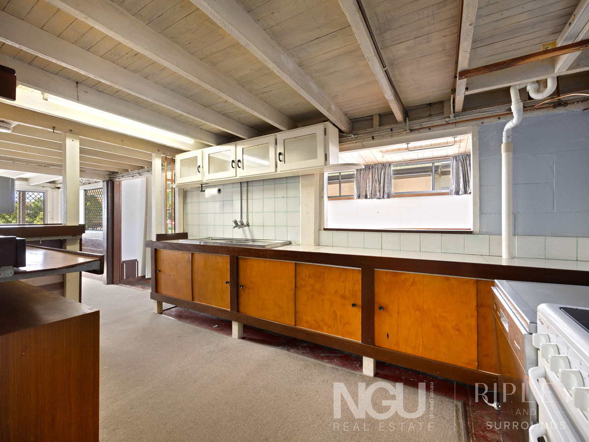 151 CASCADE STREET, Raceview QLD 4305 - Image 10